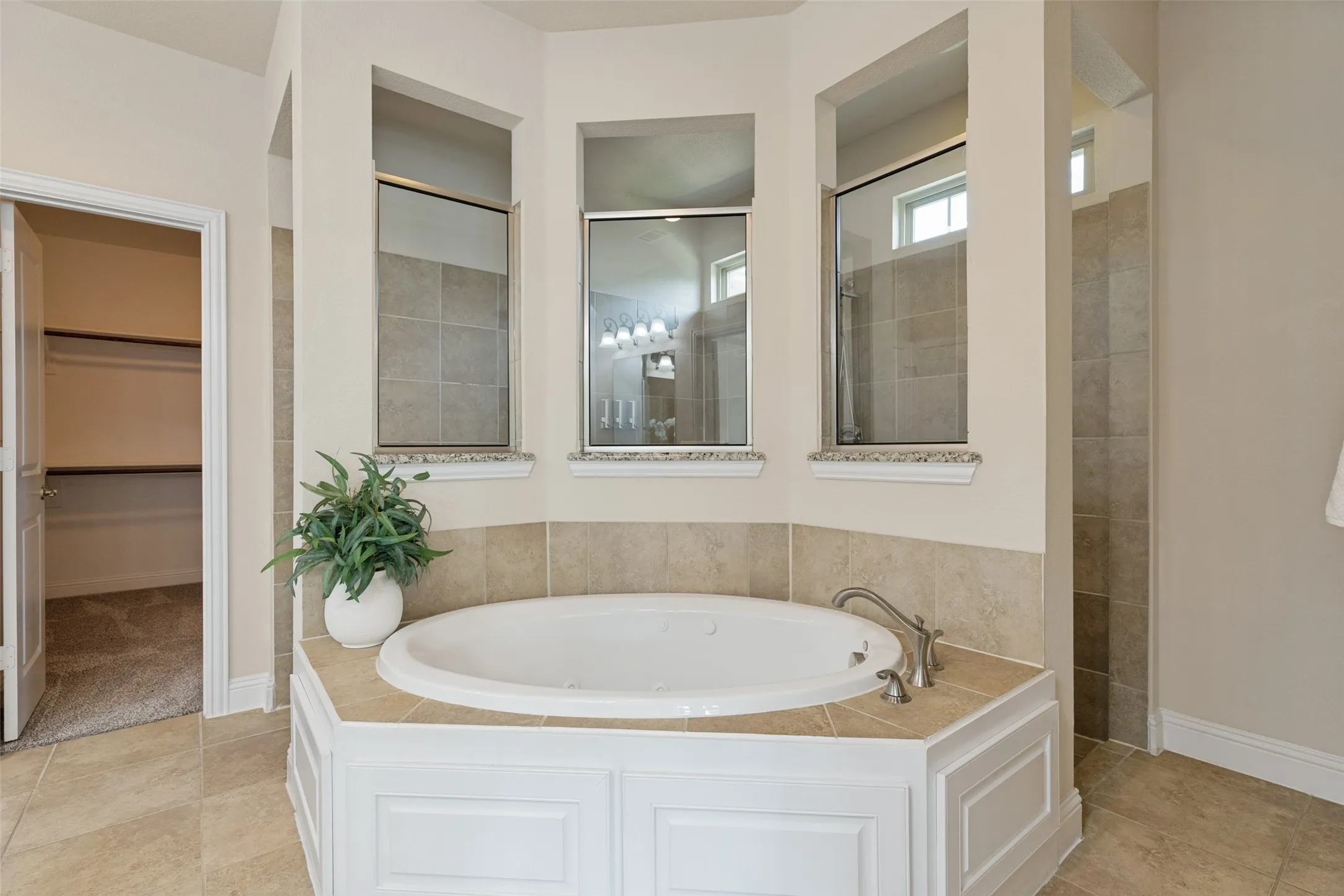 Single Family Residence For Sale in Collin County , 2160 Nocona Drive, Prosper, Texas 75078, 5 Bedroom, 5 Bathroom, 3 Garage spaces, 4,514 Sqft, built in 2014, mls#21363149, Real Estate Agent in Prosper, Homes For Sale in Collin county, Homes For Sale in Prosper, Realtor in Prosper Texas, Real Estate Brokerage Independent Realty Texas, Luminita Cordes Realtor