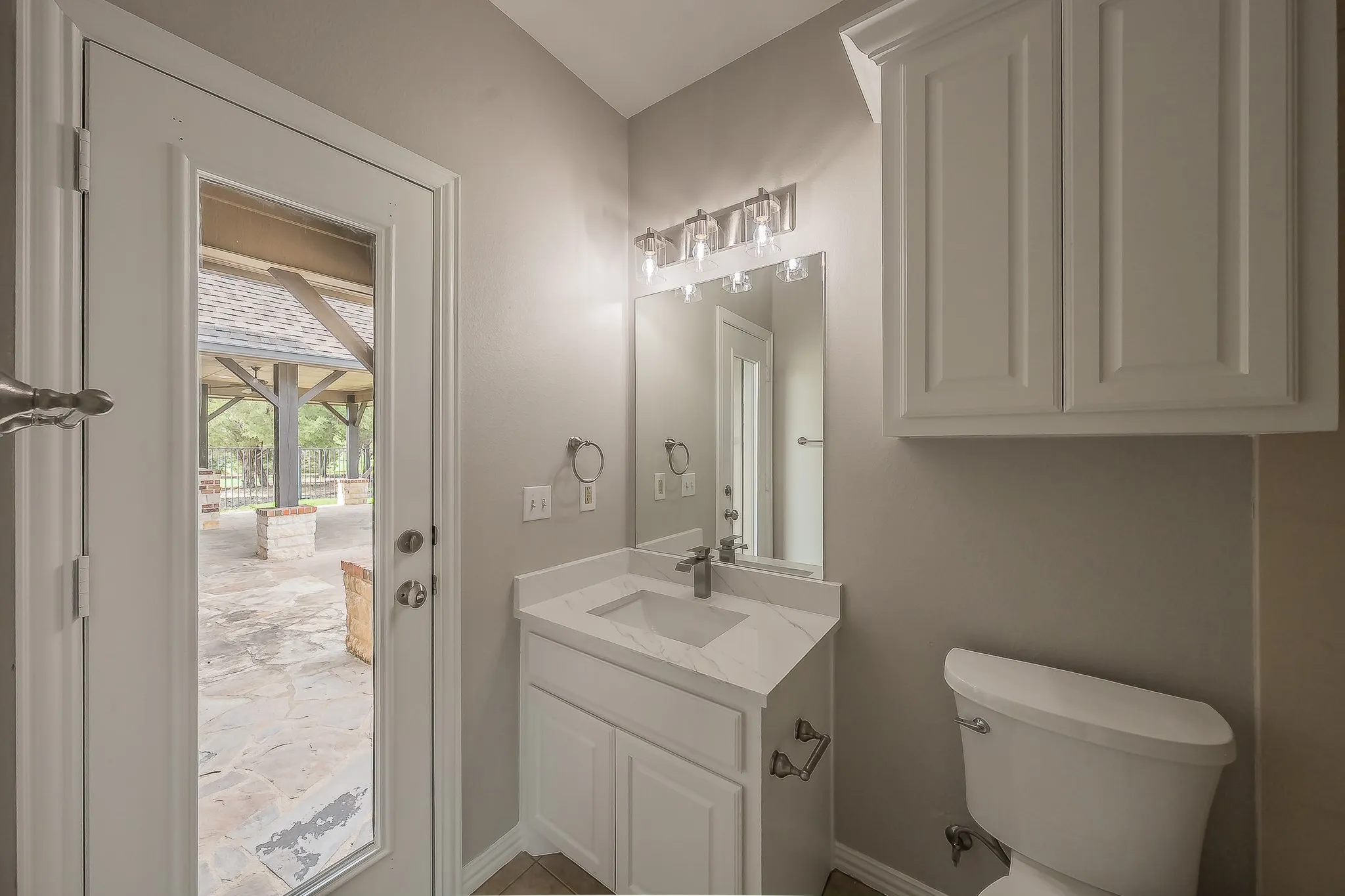 Single Family Residence For Sale in Rockwall County , 275 Savannah Hill, Rockwall, Texas 75032, 4 Bedroom, 4 Bathroom, 5 Garage spaces, 3,242 Sqft, built in 2003, mls#21371769, Real Estate Agent in Rockwall, Homes For Sale in Rockwall county, Homes For Sale in Rockwall, Realtor in Rockwall Texas, Real Estate Brokerage Independent Realty Texas, Luminita Cordes Realtor