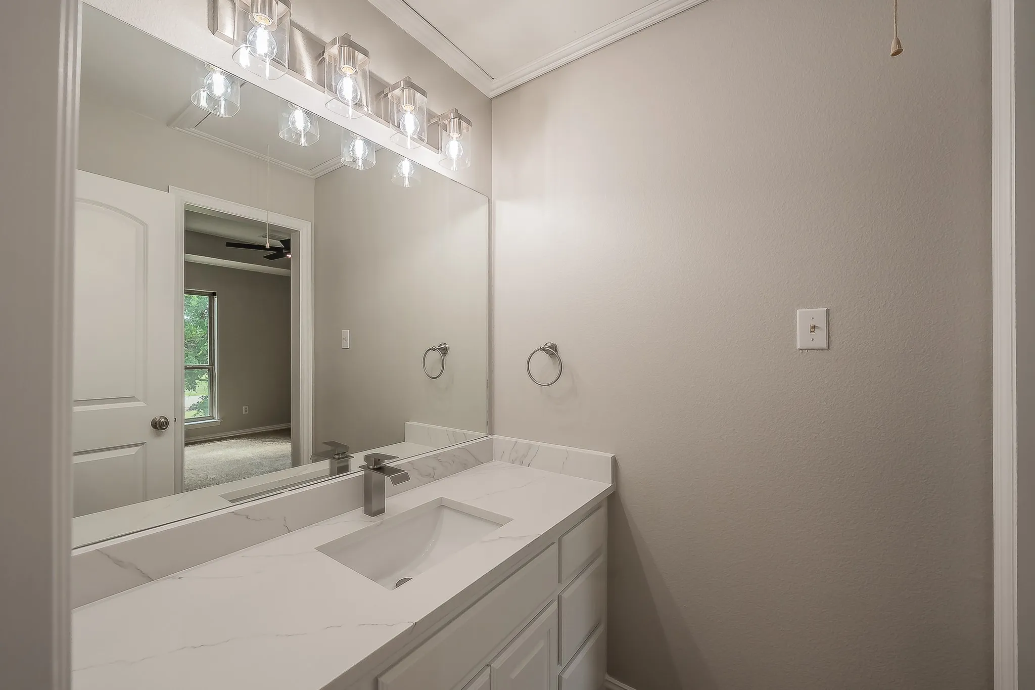 Single Family Residence For Sale in Rockwall County , 275 Savannah Hill, Rockwall, Texas 75032, 4 Bedroom, 4 Bathroom, 5 Garage spaces, 3,242 Sqft, built in 2003, mls#21371769, Real Estate Agent in Rockwall, Homes For Sale in Rockwall county, Homes For Sale in Rockwall, Realtor in Rockwall Texas, Real Estate Brokerage Independent Realty Texas, Luminita Cordes Realtor