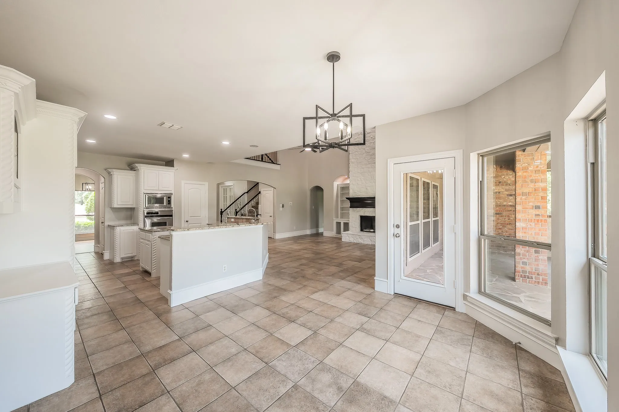 Single Family Residence For Sale in Rockwall County , 275 Savannah Hill, Rockwall, Texas 75032, 4 Bedroom, 4 Bathroom, 5 Garage spaces, 3,242 Sqft, built in 2003, mls#21371769, Real Estate Agent in Rockwall, Homes For Sale in Rockwall county, Homes For Sale in Rockwall, Realtor in Rockwall Texas, Real Estate Brokerage Independent Realty Texas, Luminita Cordes Realtor