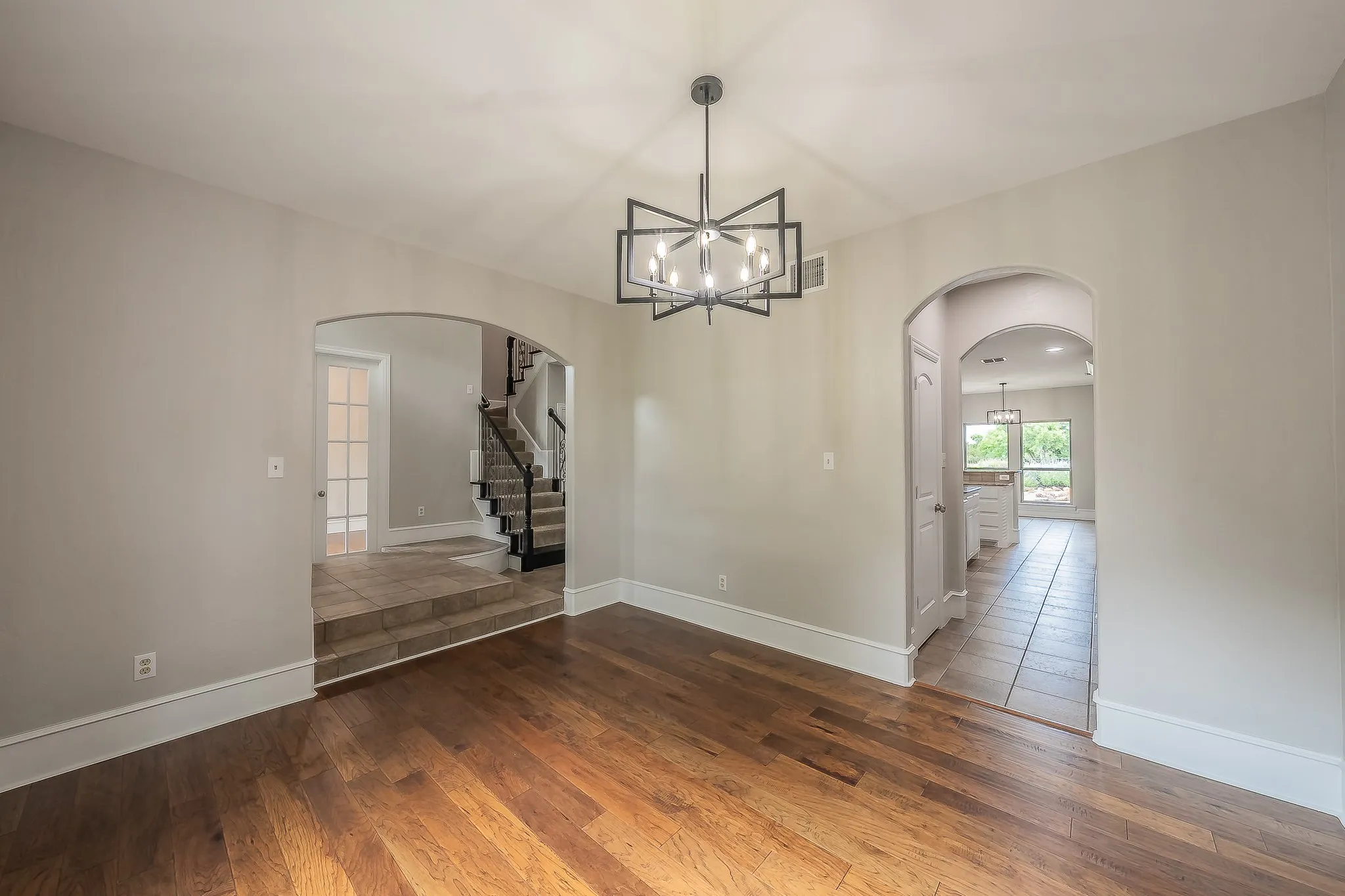 Single Family Residence For Sale in Rockwall County , 275 Savannah Hill, Rockwall, Texas 75032, 4 Bedroom, 4 Bathroom, 5 Garage spaces, 3,242 Sqft, built in 2003, mls#21371769, Real Estate Agent in Rockwall, Homes For Sale in Rockwall county, Homes For Sale in Rockwall, Realtor in Rockwall Texas, Real Estate Brokerage Independent Realty Texas, Luminita Cordes Realtor