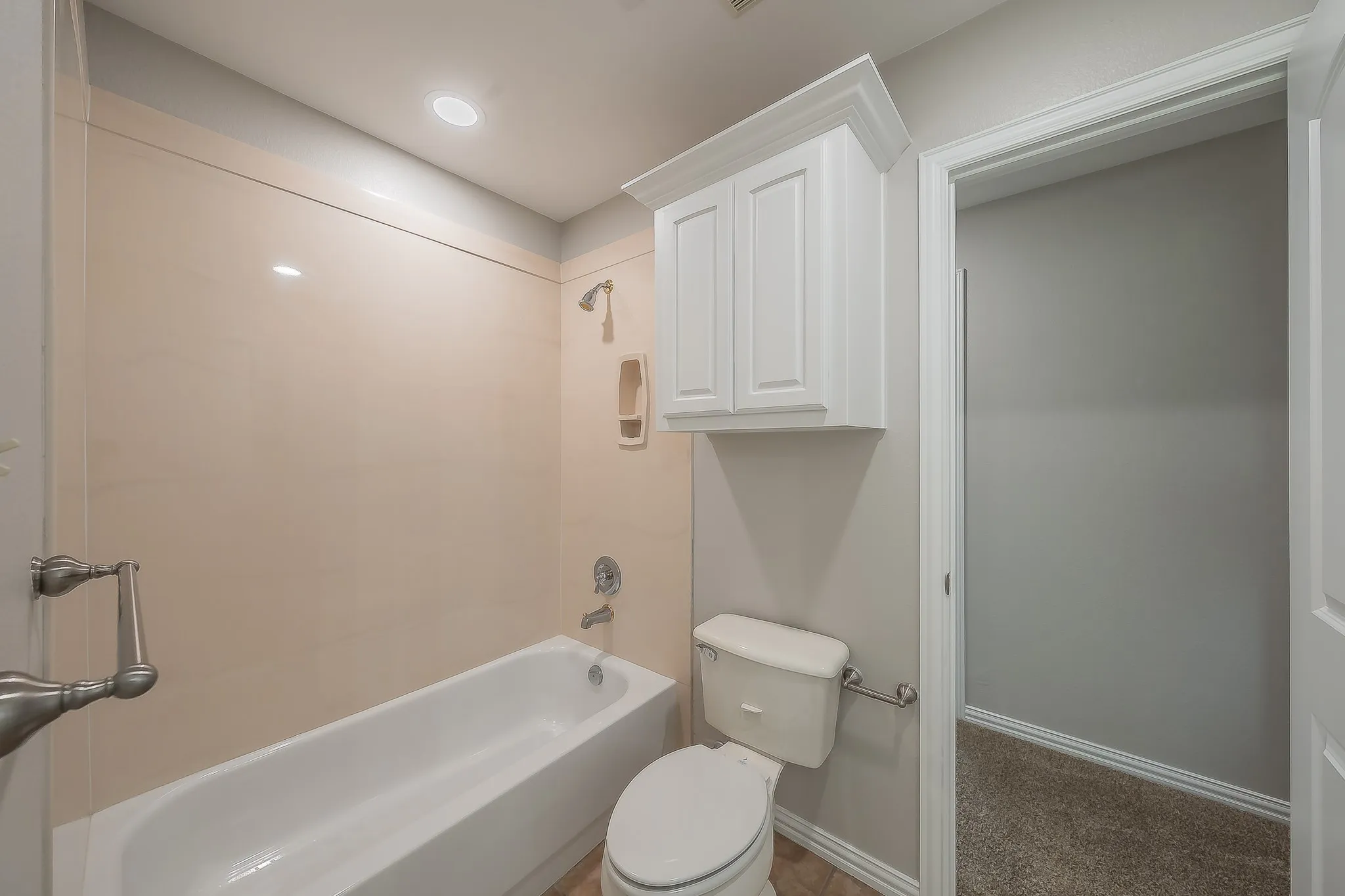 Single Family Residence For Sale in Rockwall County , 275 Savannah Hill, Rockwall, Texas 75032, 4 Bedroom, 4 Bathroom, 5 Garage spaces, 3,242 Sqft, built in 2003, mls#21371769, Real Estate Agent in Rockwall, Homes For Sale in Rockwall county, Homes For Sale in Rockwall, Realtor in Rockwall Texas, Real Estate Brokerage Independent Realty Texas, Luminita Cordes Realtor