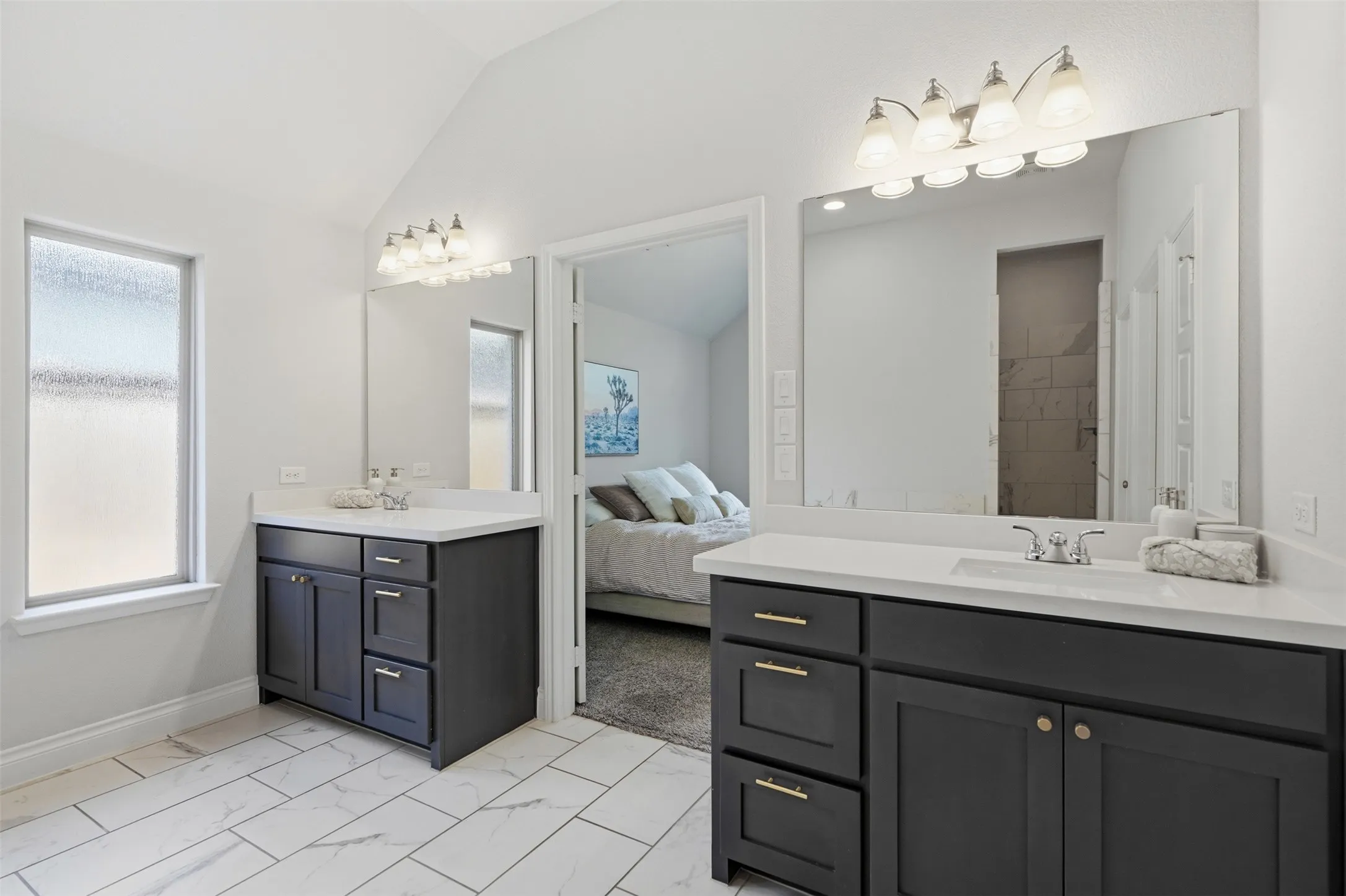 Single Family Residence For Sale in Tarrant County , 5517 George Creek Road, Fort Worth, Texas 76126, 4 Bedroom, 3 Bathroom, 2 Garage spaces, 2,579 Sqft, built in 2020, mls#21369970, Real Estate Agent in Fort Worth, Homes For Sale in Tarrant county, Homes For Sale in Fort Worth, Realtor in Fort Worth Texas, Real Estate Brokerage Independent Realty Texas, Luminita Cordes Realtor
