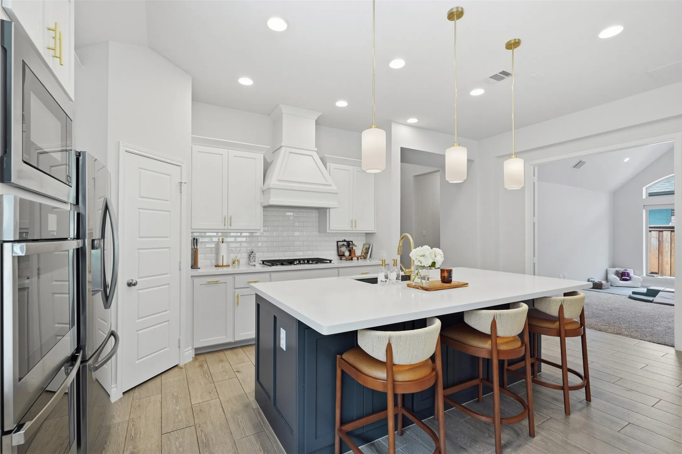 Single Family Residence For Sale in Tarrant County , 5517 George Creek Road, Fort Worth, Texas 76126, 4 Bedroom, 3 Bathroom, 2 Garage spaces, 2,579 Sqft, built in 2020, mls#21369970, Real Estate Agent in Fort Worth, Homes For Sale in Tarrant county, Homes For Sale in Fort Worth, Realtor in Fort Worth Texas, Real Estate Brokerage Independent Realty Texas, Luminita Cordes Realtor