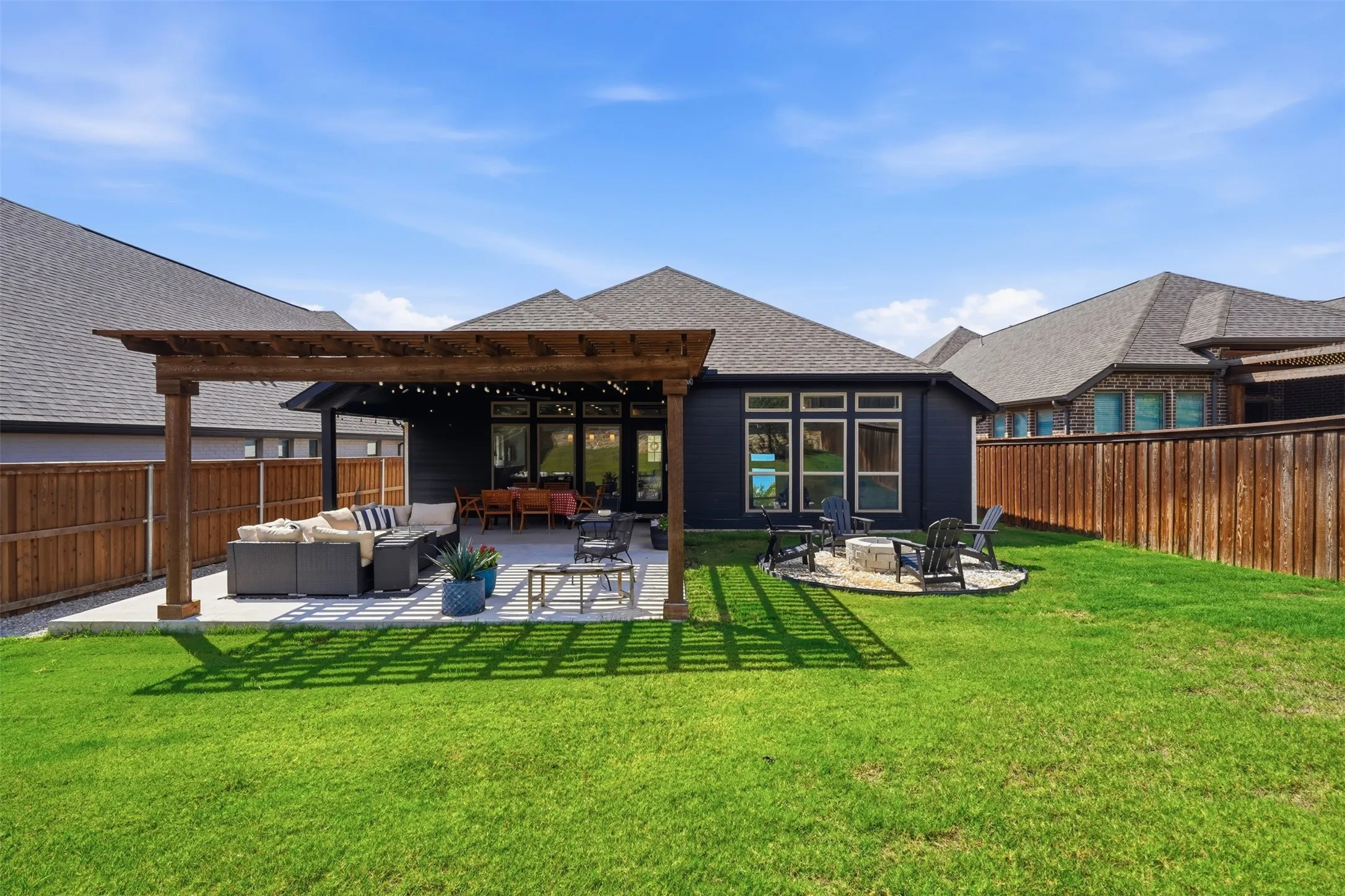 Single Family Residence For Sale in Tarrant County , 5517 George Creek Road, Fort Worth, Texas 76126, 4 Bedroom, 3 Bathroom, 2 Garage spaces, 2,579 Sqft, built in 2020, mls#21369970, Real Estate Agent in Fort Worth, Homes For Sale in Tarrant county, Homes For Sale in Fort Worth, Realtor in Fort Worth Texas, Real Estate Brokerage Independent Realty Texas, Luminita Cordes Realtor