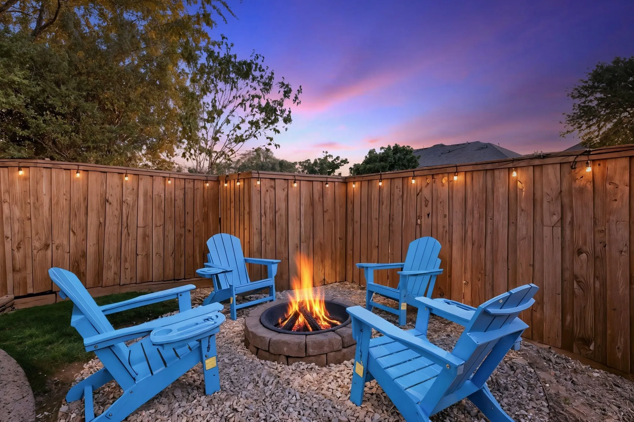 Single Family Residence For Sale in Denton County , 537 Purdue Drive, Lewisville, Texas 75067, 4 Bedroom, 3 Bathroom, 2 Garage spaces, 2,364 Sqft, built in 1997, mls#21369082, Real Estate Agent in Lewisville, Homes For Sale in Denton county, Homes For Sale in Lewisville, Realtor in Lewisville Texas, Real Estate Brokerage Independent Realty Texas, Luminita Cordes Realtor