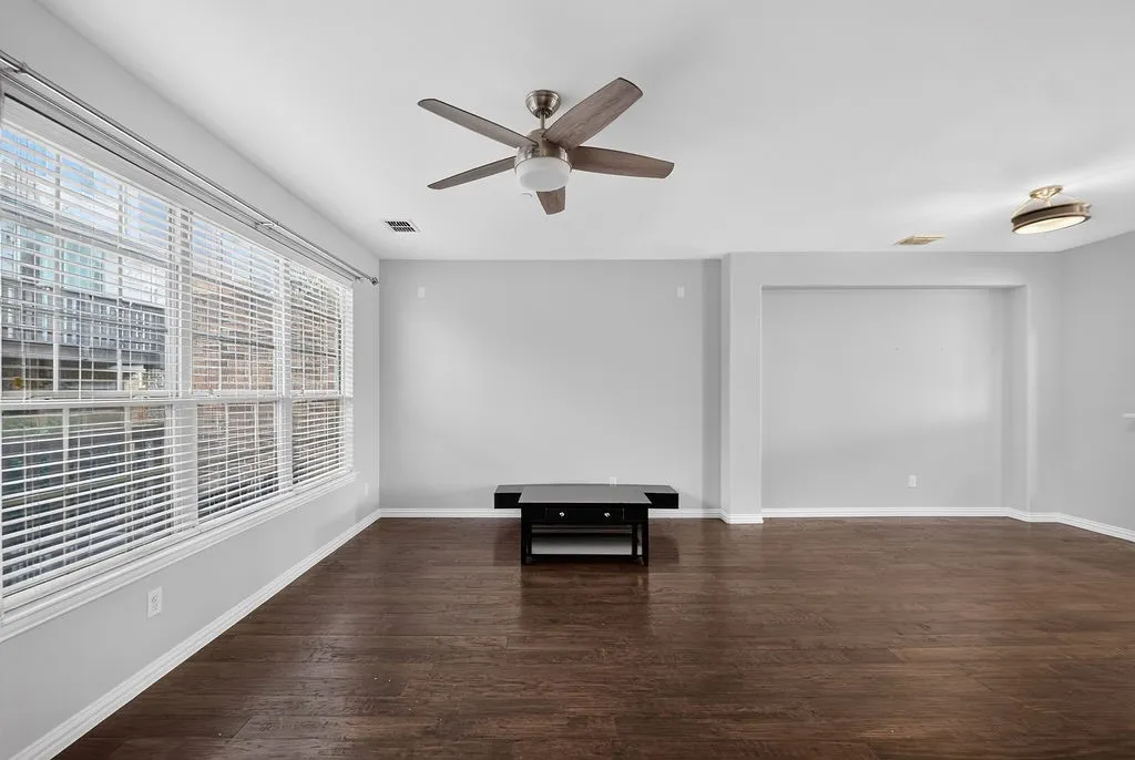 Townhouse For Rent in Dallas County , 7880 Oxer Drive, Irving, Texas 75063, 4 Bedroom, 4 Bathroom, 2 Garage spaces, 2,273 Sqft, built in 2010, mls#21371749, Real Estate Agent in Irving, Homes For Rent in Dallas county, Homes For Rent in Irving, Realtor in Irving Texas, Real Estate Brokerage Independent Realty Texas, Luminita Cordes Realtor