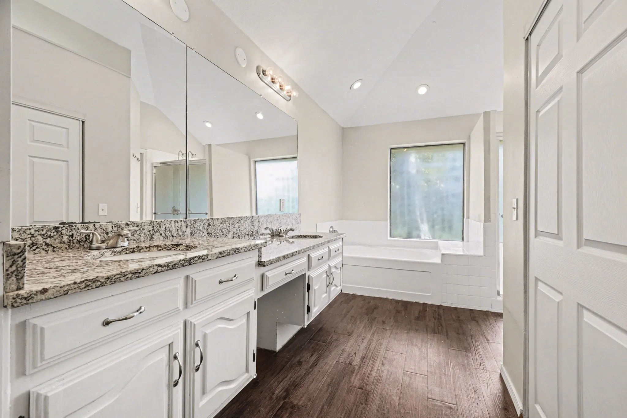 Single Family Residence For Sale in Collin County , 3708 Trilogy Drive, Plano, Texas 75075, 4 Bedroom, 2 Bathroom, 2 Garage spaces, 2,217 Sqft, built in 1982, mls#21371755, Real Estate Agent in Plano, Homes For Sale in Collin county, Homes For Sale in Plano, Realtor in Plano Texas, Real Estate Brokerage Independent Realty Texas, Luminita Cordes Realtor