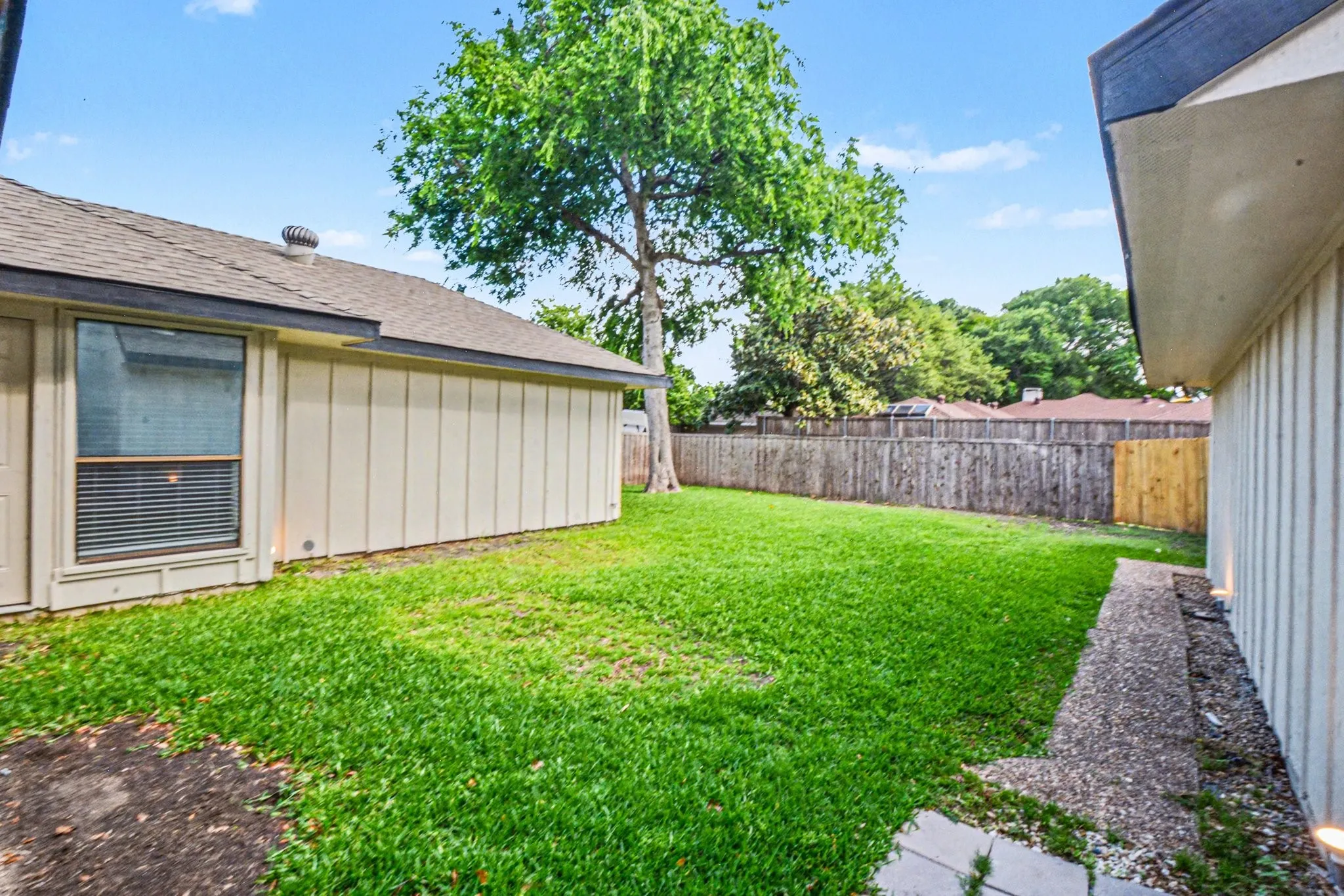 Single Family Residence For Sale in Collin County , 3708 Trilogy Drive, Plano, Texas 75075, 4 Bedroom, 2 Bathroom, 2 Garage spaces, 2,217 Sqft, built in 1982, mls#21371755, Real Estate Agent in Plano, Homes For Sale in Collin county, Homes For Sale in Plano, Realtor in Plano Texas, Real Estate Brokerage Independent Realty Texas, Luminita Cordes Realtor