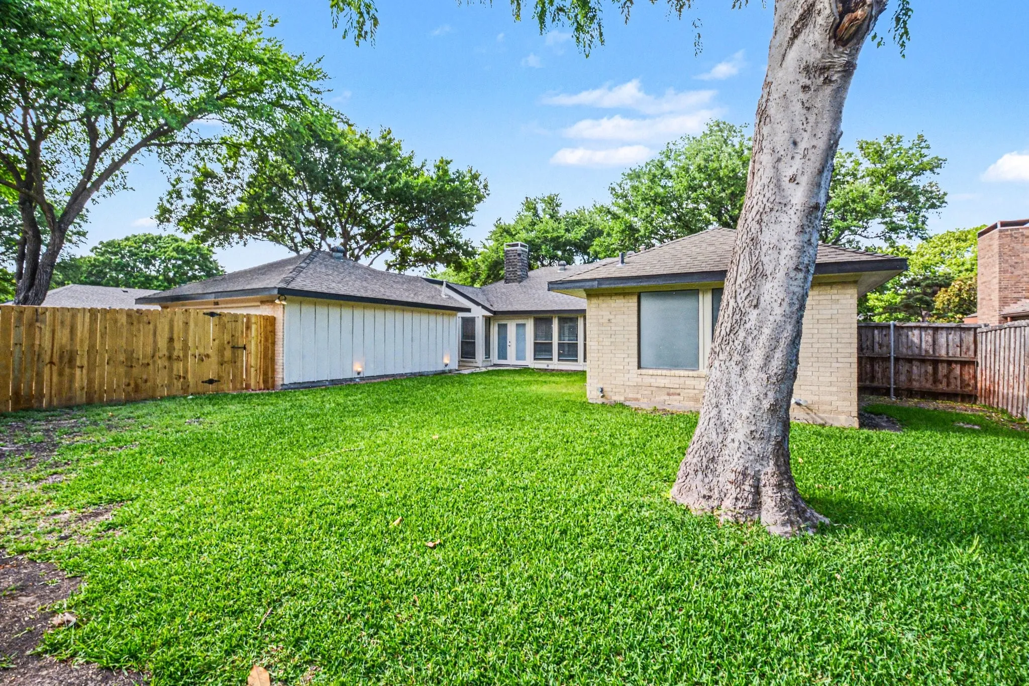 Single Family Residence For Sale in Collin County , 3708 Trilogy Drive, Plano, Texas 75075, 4 Bedroom, 2 Bathroom, 2 Garage spaces, 2,217 Sqft, built in 1982, mls#21371755, Real Estate Agent in Plano, Homes For Sale in Collin county, Homes For Sale in Plano, Realtor in Plano Texas, Real Estate Brokerage Independent Realty Texas, Luminita Cordes Realtor