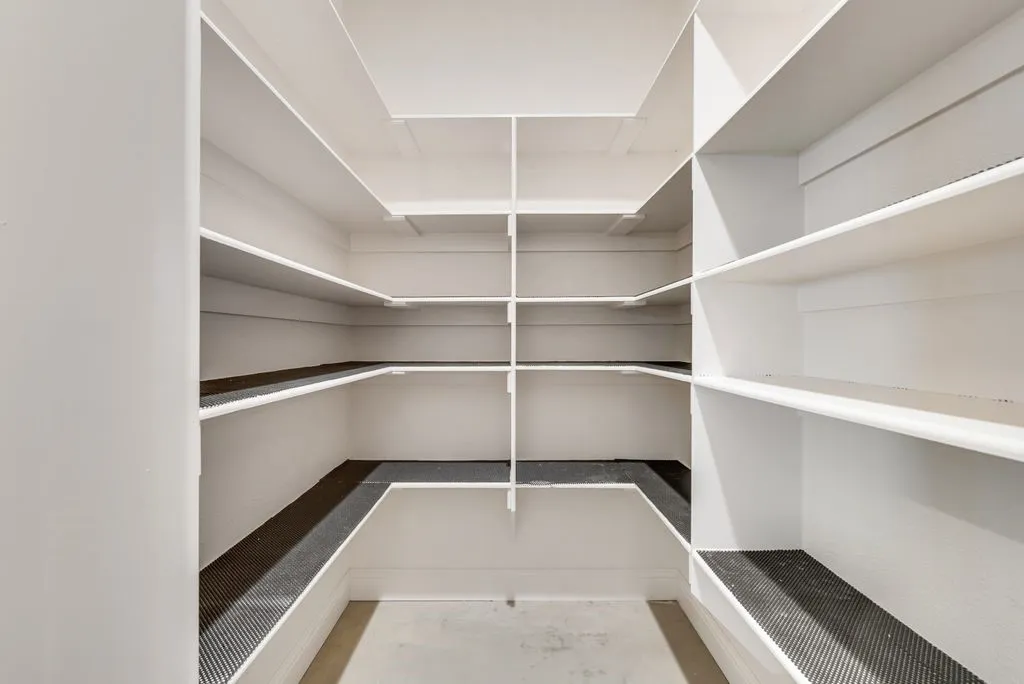 Amazing walk in pantry!