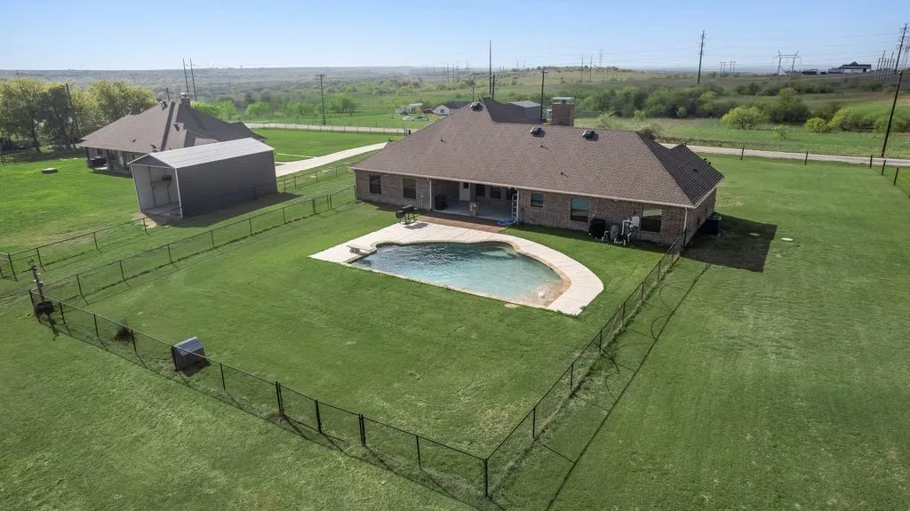 Single Family Residence For Sale in Parker County , 461 Pearson Ranch Road, Weatherford, Texas 76087, 4 Bedroom, 3 Bathroom, 2 Garage spaces, 3,052 Sqft, built in 2018, mls#21371733, Real Estate Agent in Weatherford, Homes For Sale in Parker county, Homes For Sale in Weatherford, Realtor in Weatherford Texas, Real Estate Brokerage Independent Realty Texas, Luminita Cordes Realtor