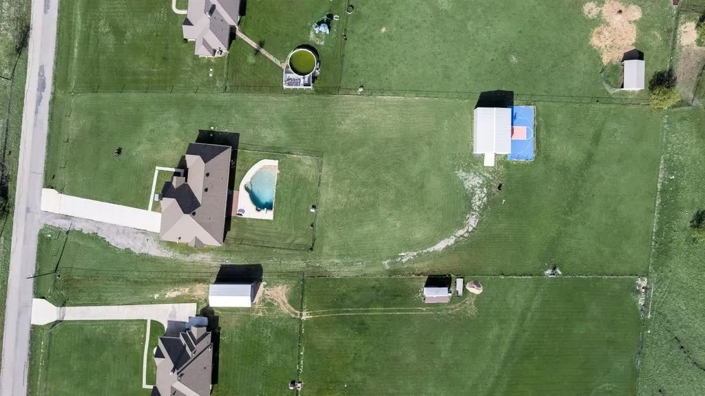 Single Family Residence For Sale in Parker County , 461 Pearson Ranch Road, Weatherford, Texas 76087, 4 Bedroom, 3 Bathroom, 2 Garage spaces, 3,052 Sqft, built in 2018, mls#21371733, Real Estate Agent in Weatherford, Homes For Sale in Parker county, Homes For Sale in Weatherford, Realtor in Weatherford Texas, Real Estate Brokerage Independent Realty Texas, Luminita Cordes Realtor