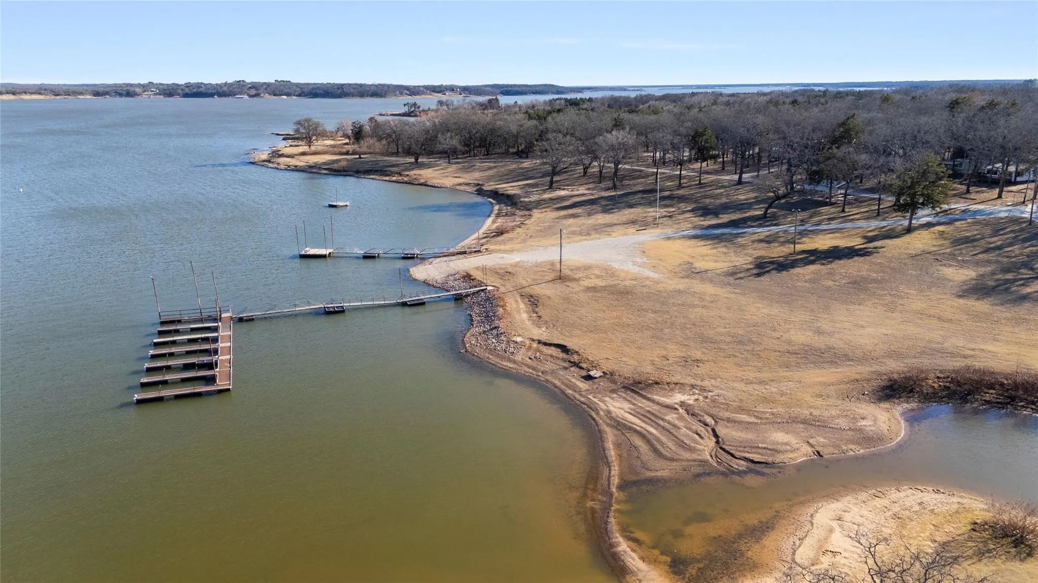 Single Family Residence For Sale in Grayson County , 309 Cedar Point Circle, Gordonville, Texas 76245, 2 Bedroom, 1 Bathroom, Garage spaces, 1,040 Sqft, built in 2004, mls#21371771, Real Estate Agent in Gordonville, Homes For Sale in Grayson county, Homes For Sale in Gordonville, Realtor in Gordonville Texas, Real Estate Brokerage Independent Realty Texas, Luminita Cordes Realtor