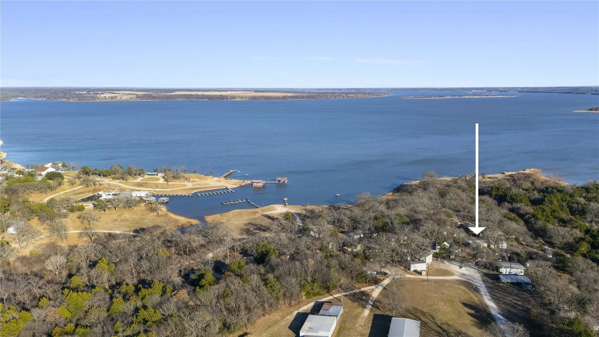Single Family Residence For Sale in Grayson County , 309 Cedar Point Circle, Gordonville, Texas 76245, 2 Bedroom, 1 Bathroom, Garage spaces, 1,040 Sqft, built in 2004, mls#21371771, Real Estate Agent in Gordonville, Homes For Sale in Grayson county, Homes For Sale in Gordonville, Realtor in Gordonville Texas, Real Estate Brokerage Independent Realty Texas, Luminita Cordes Realtor