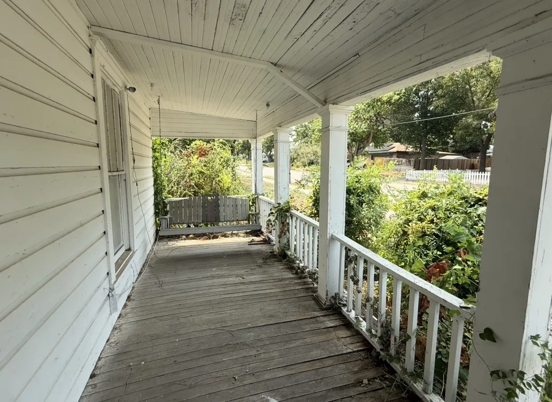 Improved Land For Sale in Collin County , 1018 N College Street, Mc Kinney, Texas 75069, 0, 0, Garage spaces, 0 Sqft, built in 1960, mls#21371718, Real Estate Agent in Mc Kinney, Homes For Sale in Collin county, Homes For Sale in Mc Kinney, Realtor in Mc Kinney Texas, Real Estate Brokerage Independent Realty Texas, Luminita Cordes Realtor