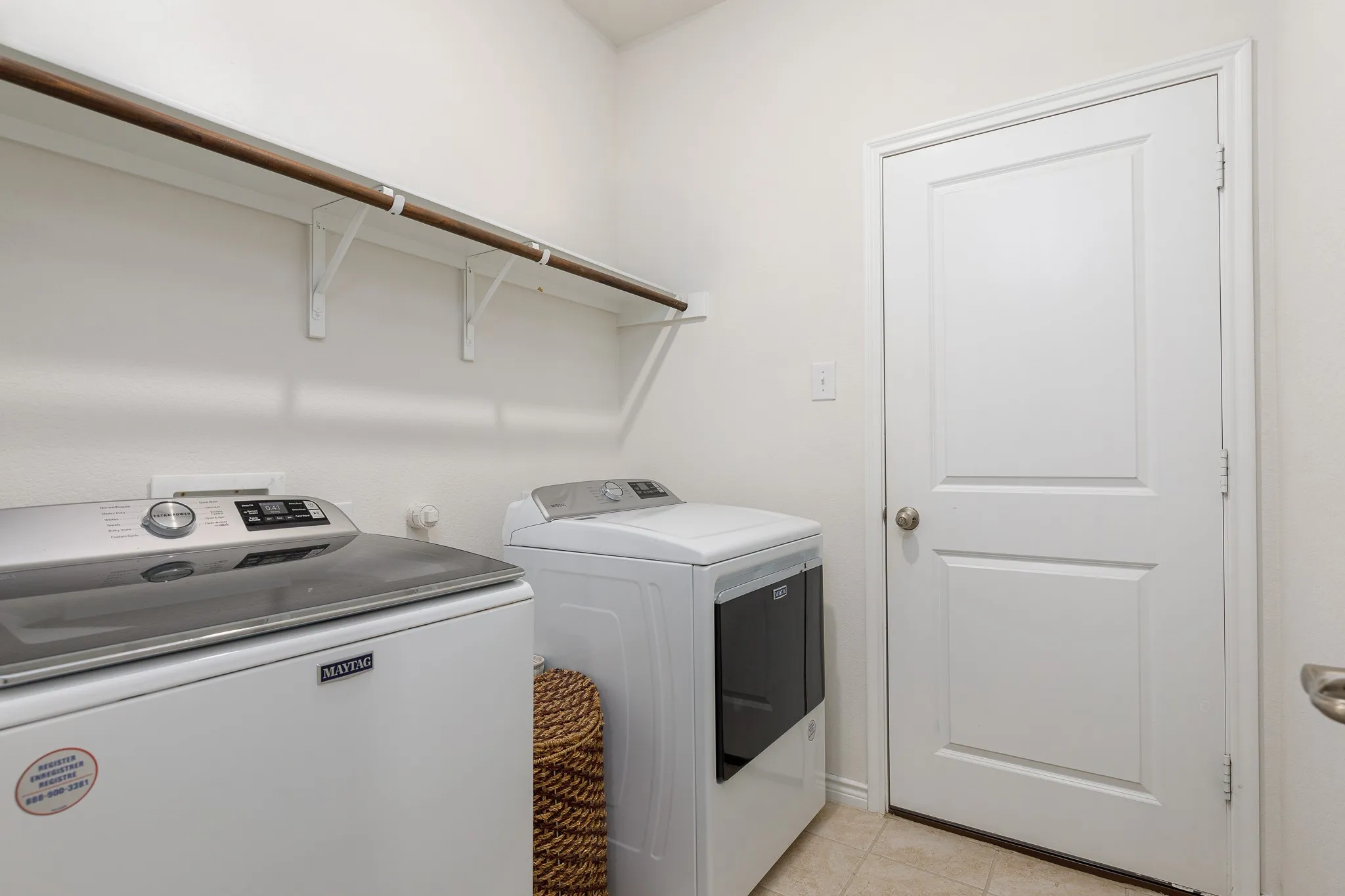 Single Family Residence For Sale in Collin County , 1631 Massey Lane, Mc Kinney, Texas 75071, 4 Bedroom, 4 Bathroom, 2 Garage spaces, 2,274 Sqft, built in 2021, mls#21369775, Real Estate Agent in Mc Kinney, Homes For Sale in Collin county, Homes For Sale in Mc Kinney, Realtor in Mc Kinney Texas, Real Estate Brokerage Independent Realty Texas, Luminita Cordes Realtor