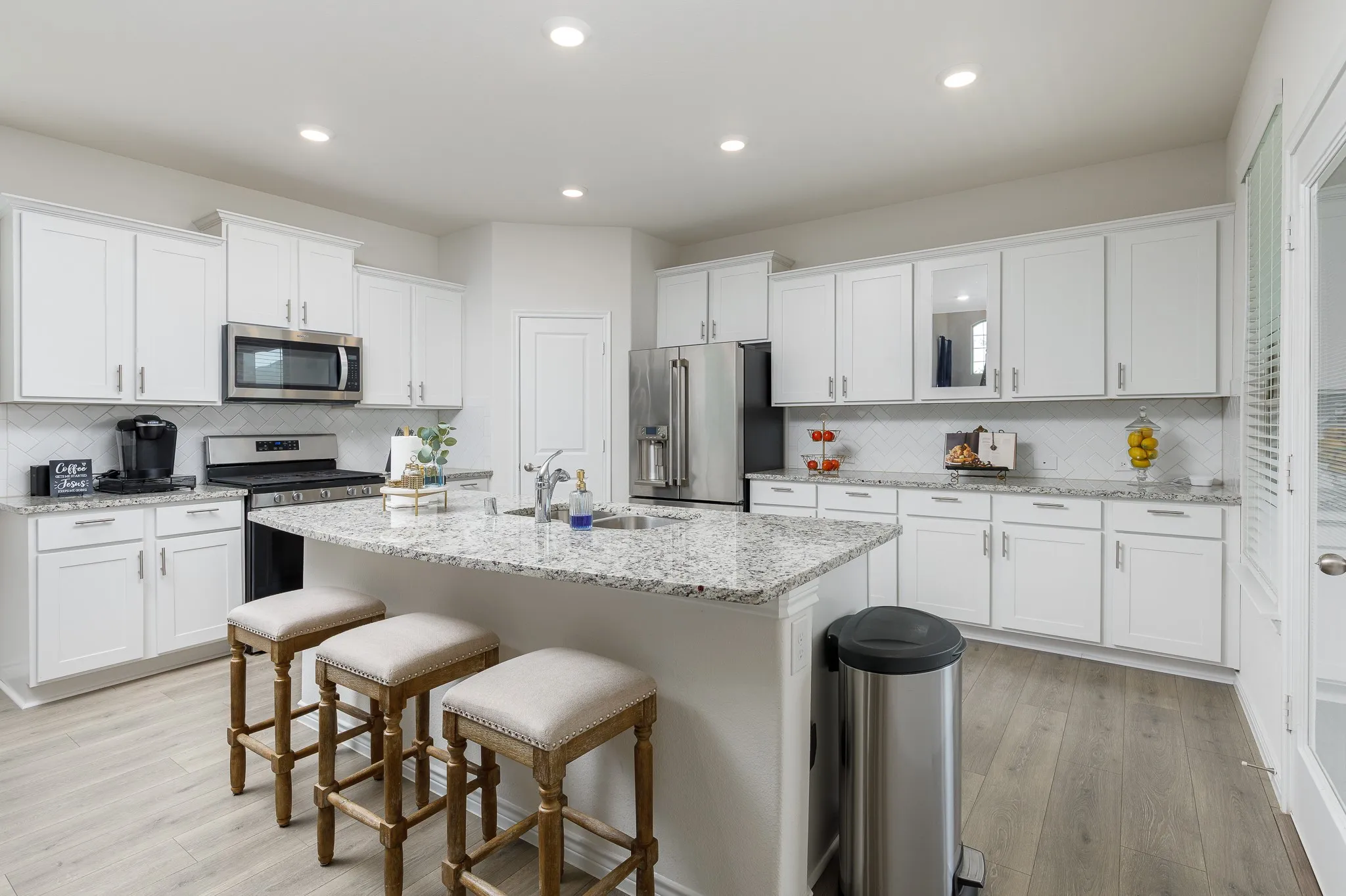 Single Family Residence For Sale in Collin County , 1631 Massey Lane, Mc Kinney, Texas 75071, 4 Bedroom, 4 Bathroom, 2 Garage spaces, 2,274 Sqft, built in 2021, mls#21369775, Real Estate Agent in Mc Kinney, Homes For Sale in Collin county, Homes For Sale in Mc Kinney, Realtor in Mc Kinney Texas, Real Estate Brokerage Independent Realty Texas, Luminita Cordes Realtor