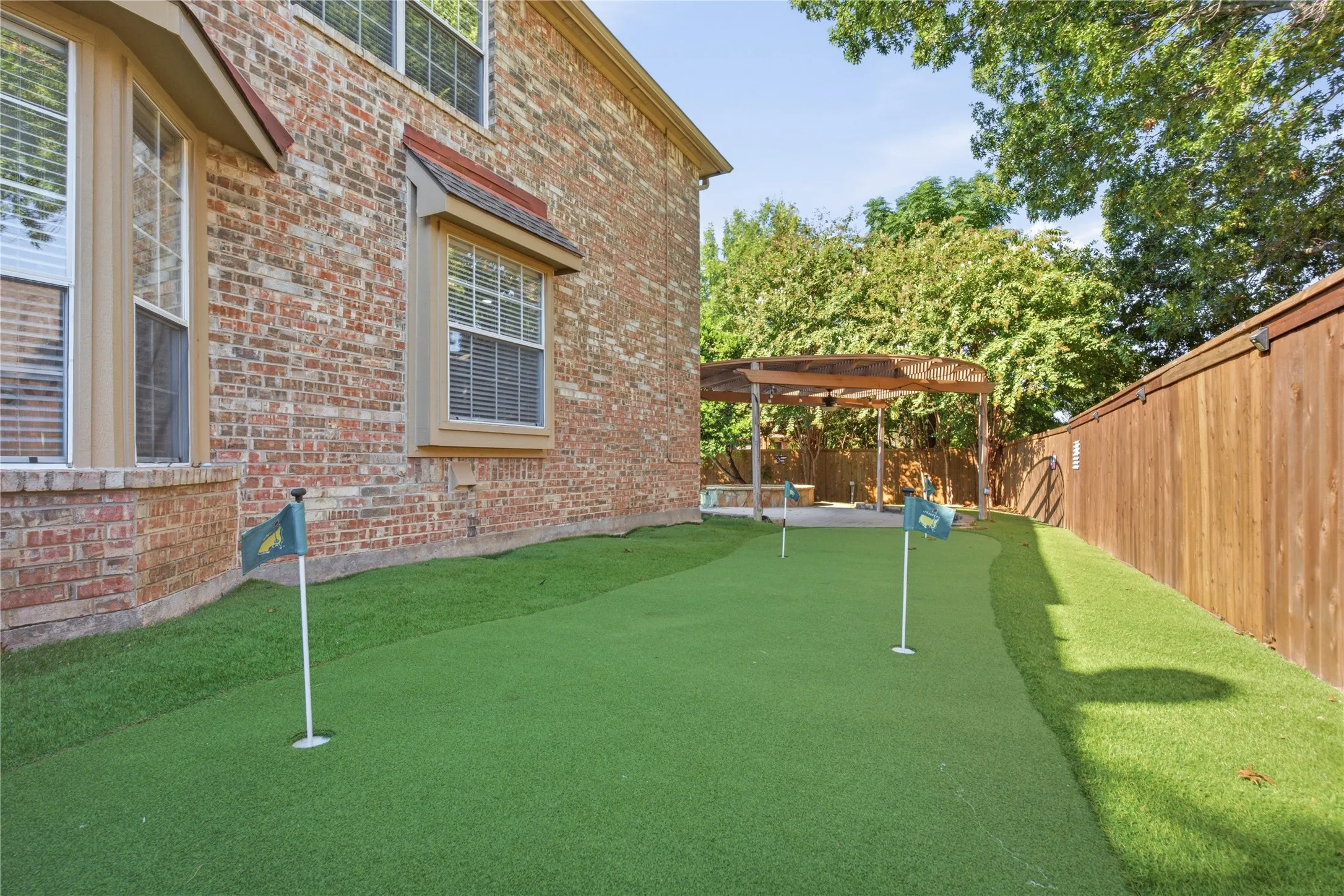 Single Family Residence For Sale in Collin County , 708 Autumn Ridge Drive, Mc Kinney, Texas 75072, 4 Bedroom, 3 Bathroom, 2 Garage spaces, 2,573 Sqft, built in 1994, mls#21370805, Real Estate Agent in Mc Kinney, Homes For Sale in Collin county, Homes For Sale in Mc Kinney, Realtor in Mc Kinney Texas, Real Estate Brokerage Independent Realty Texas, Luminita Cordes Realtor