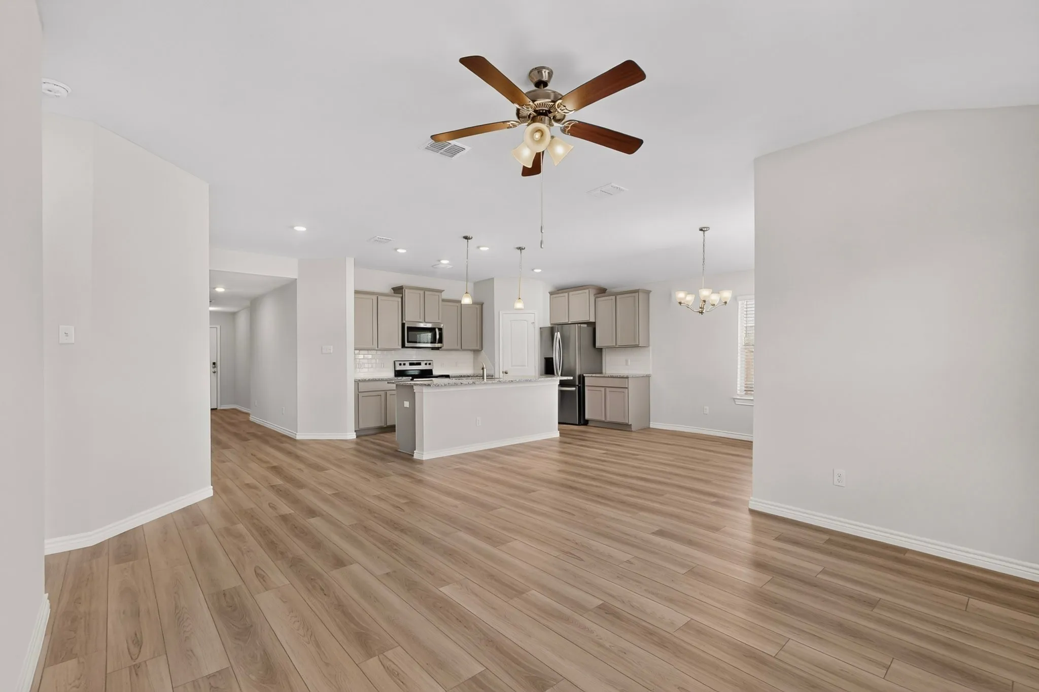 Single Family Residence For Sale in Mc Lennan County , 5713 Berkley Heights Drive, Waco, Texas 76708, 4 Bedroom, 2 Bathroom, 2 Garage spaces, 1,548 Sqft, built in 2023, mls#21369582, Real Estate Agent in Waco, Homes For Sale in Mc Lennan county, Homes For Sale in Waco, Realtor in Waco Texas, Real Estate Brokerage Independent Realty Texas, Luminita Cordes Realtor