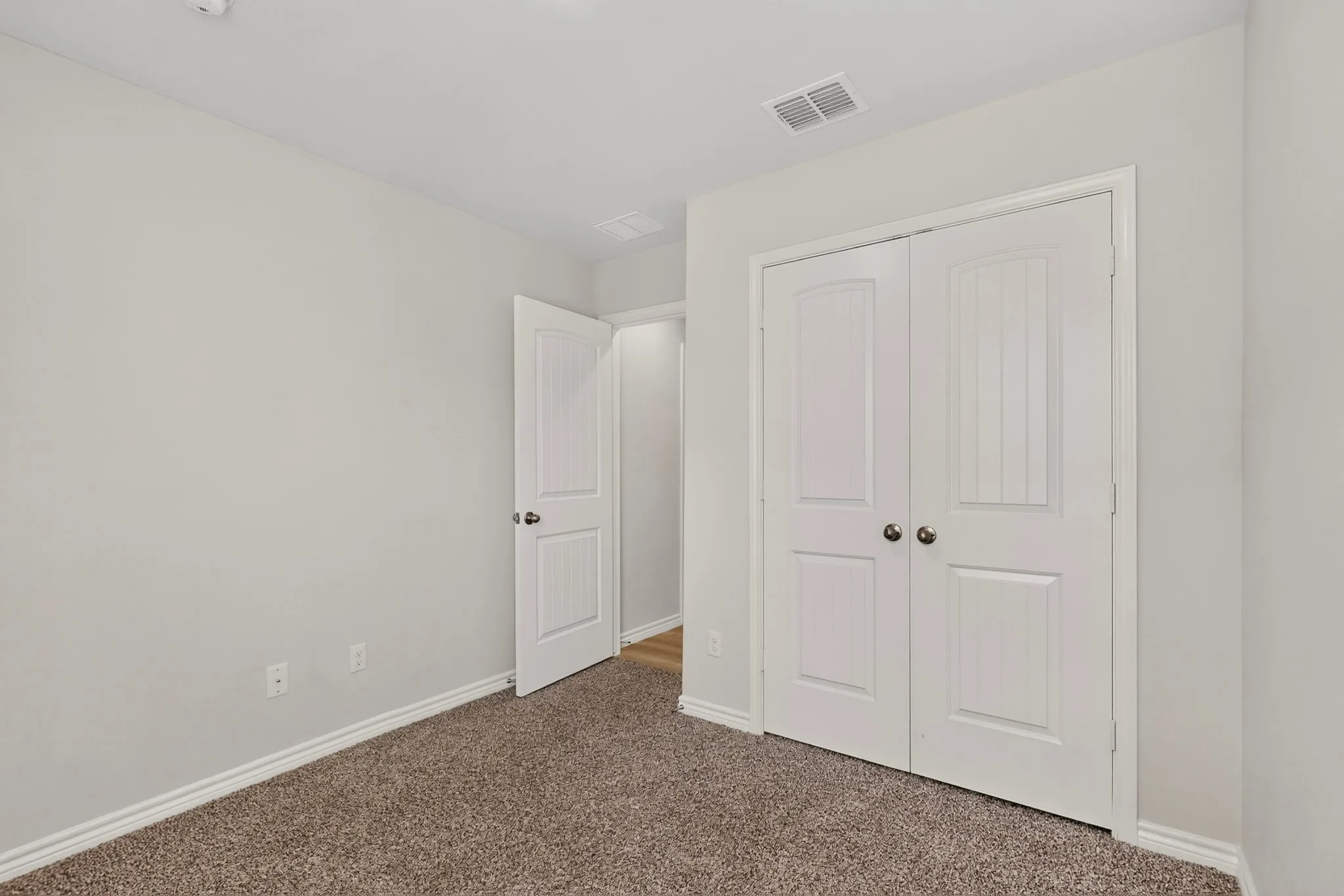 Single Family Residence For Sale in Mc Lennan County , 5713 Berkley Heights Drive, Waco, Texas 76708, 4 Bedroom, 2 Bathroom, 2 Garage spaces, 1,548 Sqft, built in 2023, mls#21369582, Real Estate Agent in Waco, Homes For Sale in Mc Lennan county, Homes For Sale in Waco, Realtor in Waco Texas, Real Estate Brokerage Independent Realty Texas, Luminita Cordes Realtor