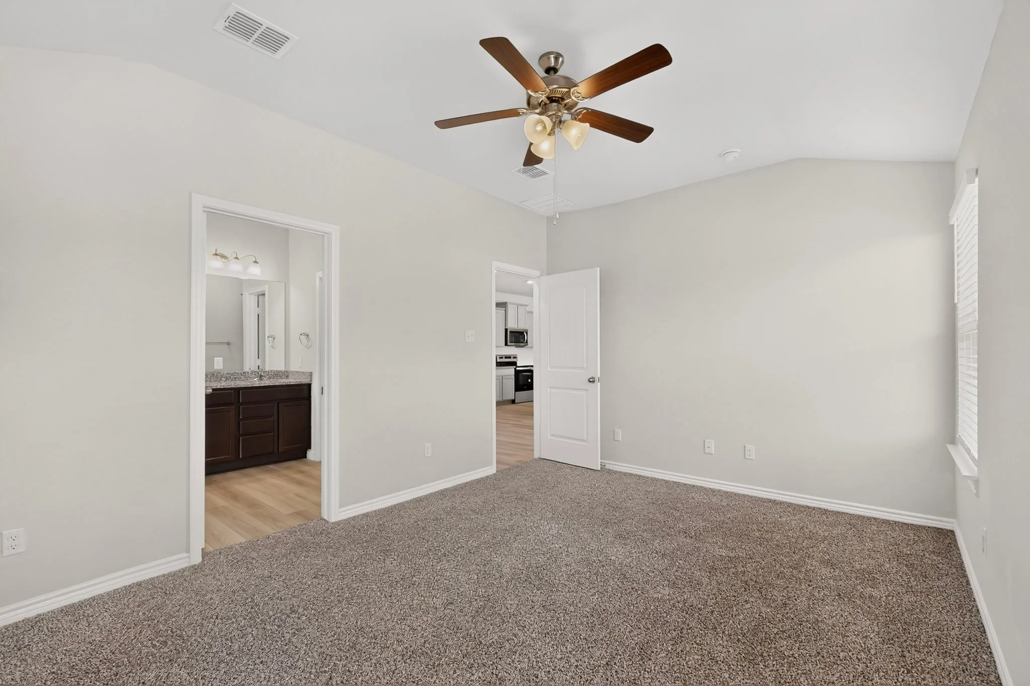 Single Family Residence For Sale in Mc Lennan County , 5713 Berkley Heights Drive, Waco, Texas 76708, 4 Bedroom, 2 Bathroom, 2 Garage spaces, 1,548 Sqft, built in 2023, mls#21369582, Real Estate Agent in Waco, Homes For Sale in Mc Lennan county, Homes For Sale in Waco, Realtor in Waco Texas, Real Estate Brokerage Independent Realty Texas, Luminita Cordes Realtor