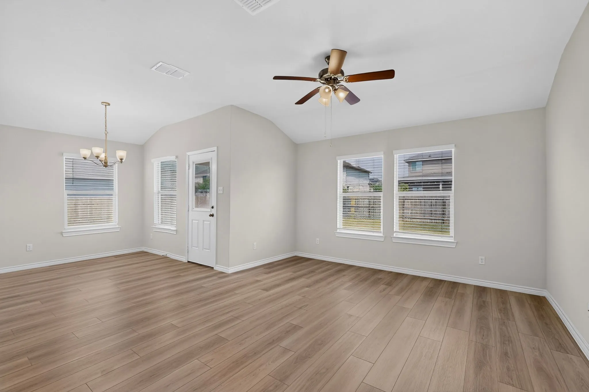Single Family Residence For Sale in Mc Lennan County , 5713 Berkley Heights Drive, Waco, Texas 76708, 4 Bedroom, 2 Bathroom, 2 Garage spaces, 1,548 Sqft, built in 2023, mls#21369582, Real Estate Agent in Waco, Homes For Sale in Mc Lennan county, Homes For Sale in Waco, Realtor in Waco Texas, Real Estate Brokerage Independent Realty Texas, Luminita Cordes Realtor