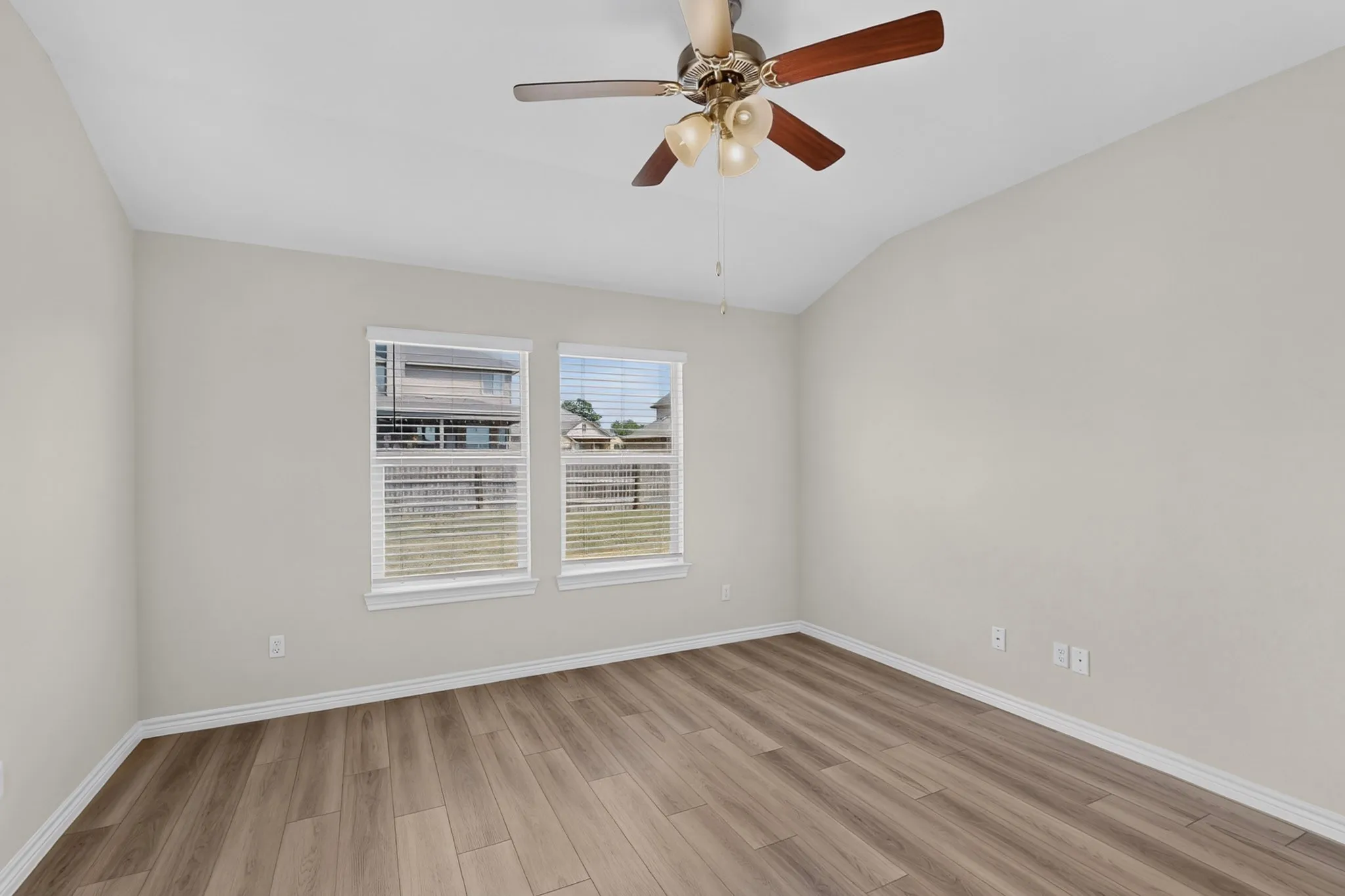 Single Family Residence For Sale in Mc Lennan County , 5713 Berkley Heights Drive, Waco, Texas 76708, 4 Bedroom, 2 Bathroom, 2 Garage spaces, 1,548 Sqft, built in 2023, mls#21369582, Real Estate Agent in Waco, Homes For Sale in Mc Lennan county, Homes For Sale in Waco, Realtor in Waco Texas, Real Estate Brokerage Independent Realty Texas, Luminita Cordes Realtor