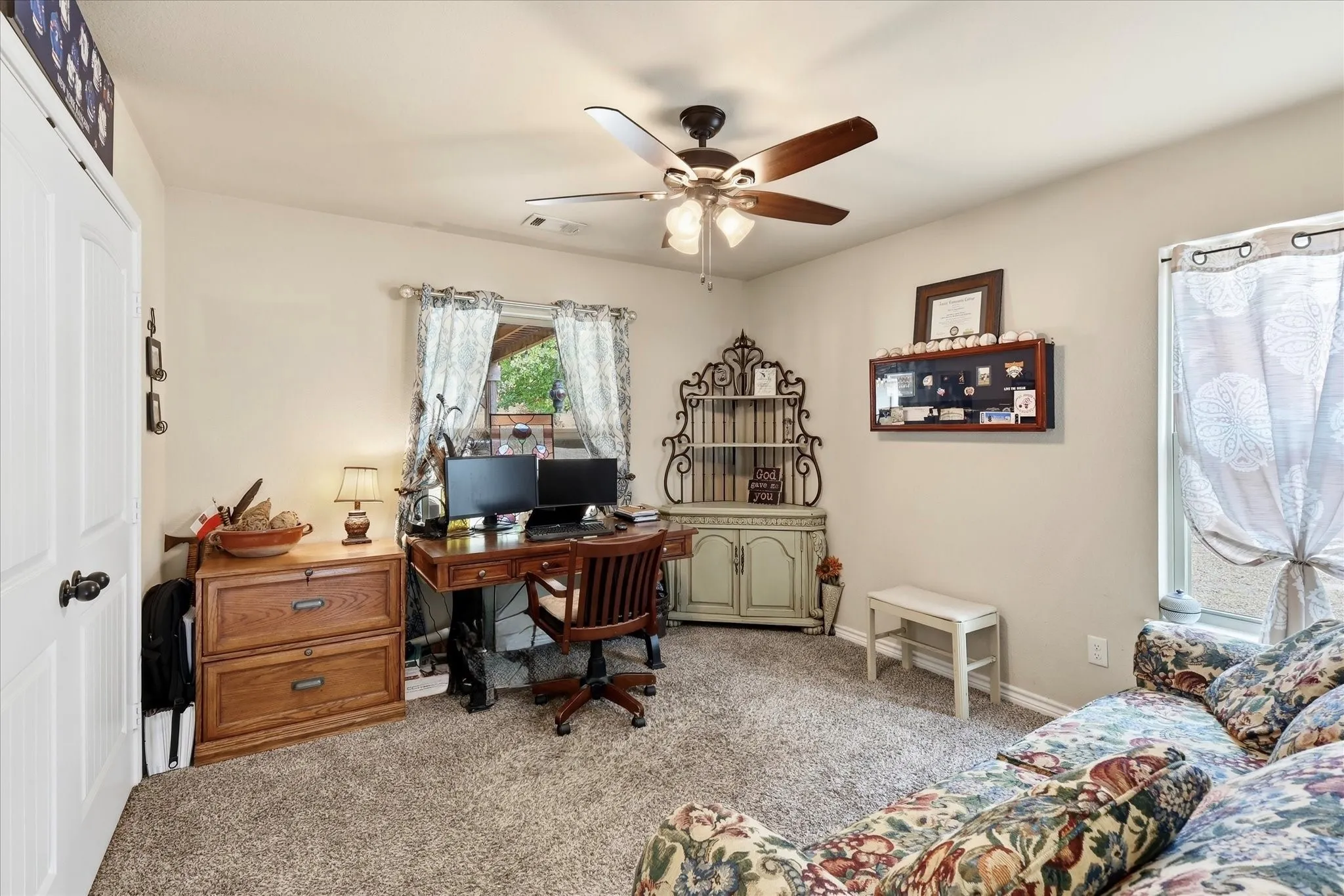 Single Family Residence For Sale in Denton County , 13043 Gold Hill Road, Argyle, Texas 76226, 3 Bedroom, 2 Bathroom, 2 Garage spaces, 1,661 Sqft, built in 2017, mls#21368945, Real Estate Agent in Argyle, Homes For Sale in Denton county, Homes For Sale in Argyle, Realtor in Argyle Texas, Real Estate Brokerage Independent Realty Texas, Luminita Cordes Realtor