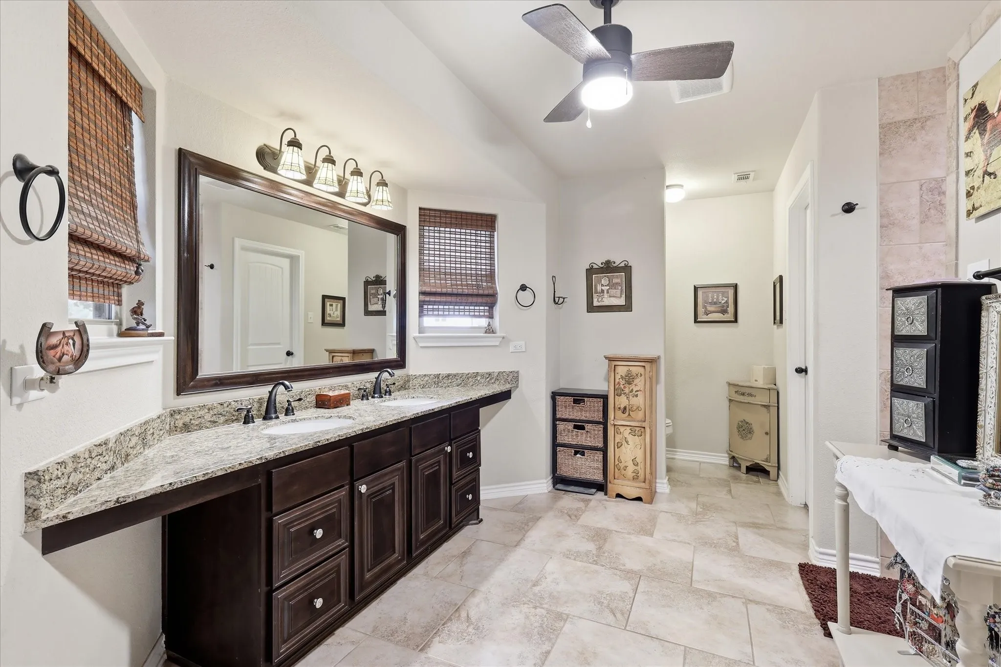 Single Family Residence For Sale in Denton County , 13043 Gold Hill Road, Argyle, Texas 76226, 3 Bedroom, 2 Bathroom, 2 Garage spaces, 1,661 Sqft, built in 2017, mls#21368945, Real Estate Agent in Argyle, Homes For Sale in Denton county, Homes For Sale in Argyle, Realtor in Argyle Texas, Real Estate Brokerage Independent Realty Texas, Luminita Cordes Realtor