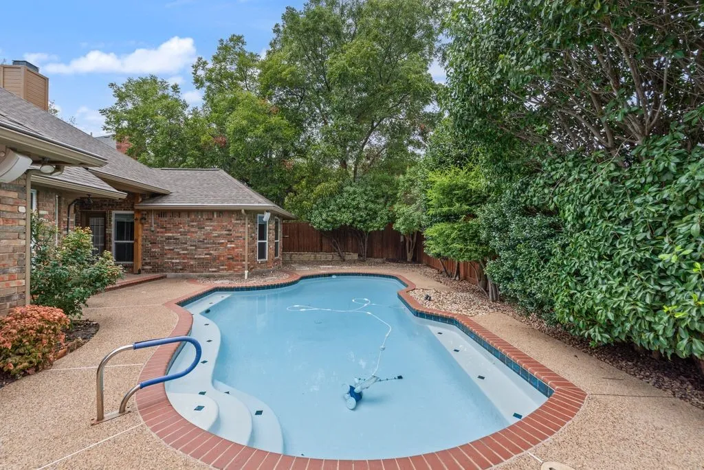 Single Family Residence For Sale in Denton County , 3500 Wolcott Drive, Flower Mound, Texas 75028, 4 Bedroom, 3 Bathroom, 2 Garage spaces, 2,626 Sqft, built in 1991, mls#21371029, Real Estate Agent in Flower Mound, Homes For Sale in Denton county, Homes For Sale in Flower Mound, Realtor in Flower Mound Texas, Real Estate Brokerage Independent Realty Texas, Luminita Cordes Realtor