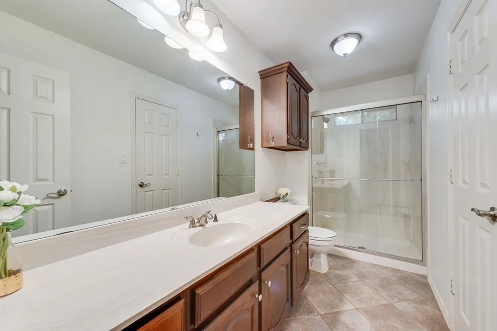Single Family Residence For Sale in Denton County , 3500 Wolcott Drive, Flower Mound, Texas 75028, 4 Bedroom, 3 Bathroom, 2 Garage spaces, 2,626 Sqft, built in 1991, mls#21371029, Real Estate Agent in Flower Mound, Homes For Sale in Denton county, Homes For Sale in Flower Mound, Realtor in Flower Mound Texas, Real Estate Brokerage Independent Realty Texas, Luminita Cordes Realtor