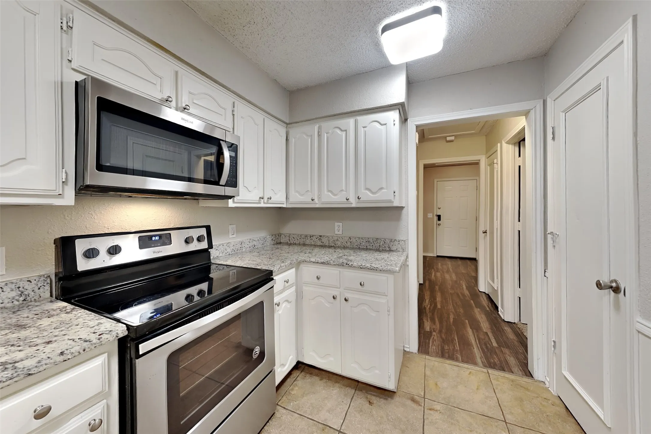 Single Family Residence For Rent in Denton County , 3252 Sugarbush Drive, Carrollton, Texas 75007, 3 Bedroom, 2 Bathroom, 2 Garage spaces, 1,998 Sqft, built in 1983, mls#21371783, Real Estate Agent in Carrollton, Homes For Rent in Denton county, Homes For Rent in Carrollton, Realtor in Carrollton Texas, Real Estate Brokerage Independent Realty Texas, Luminita Cordes Realtor