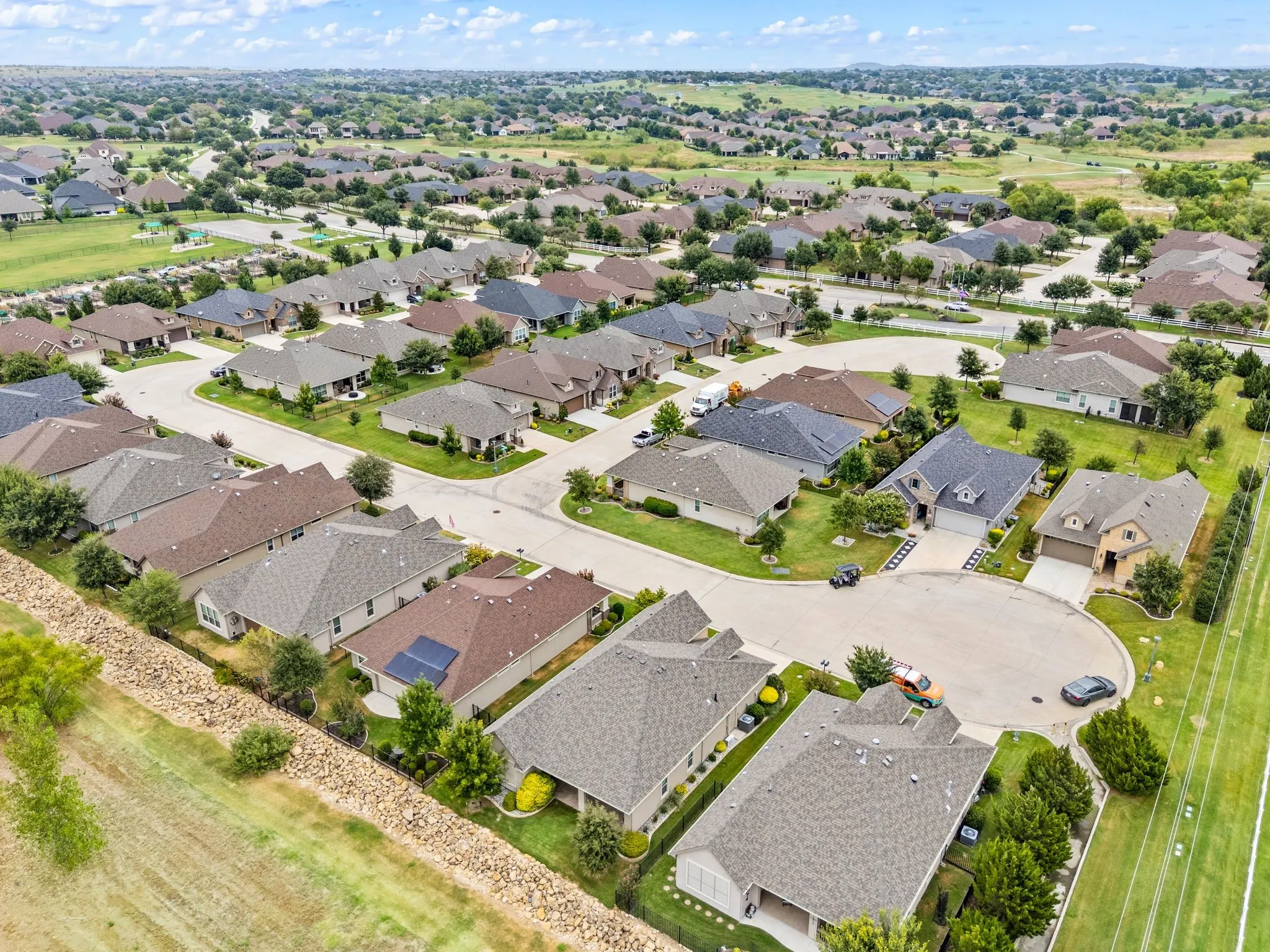 Single Family Residence For Sale in Denton County , 10408 Claystone Drive, Denton, Texas 76207, 2 Bedroom, 2 Bathroom, 2 Garage spaces, 1,760 Sqft, built in 2021, mls#21368485, Real Estate Agent in Denton, Homes For Sale in Denton county, Homes For Sale in Denton, Realtor in Denton Texas, Real Estate Brokerage Independent Realty Texas, Luminita Cordes Realtor