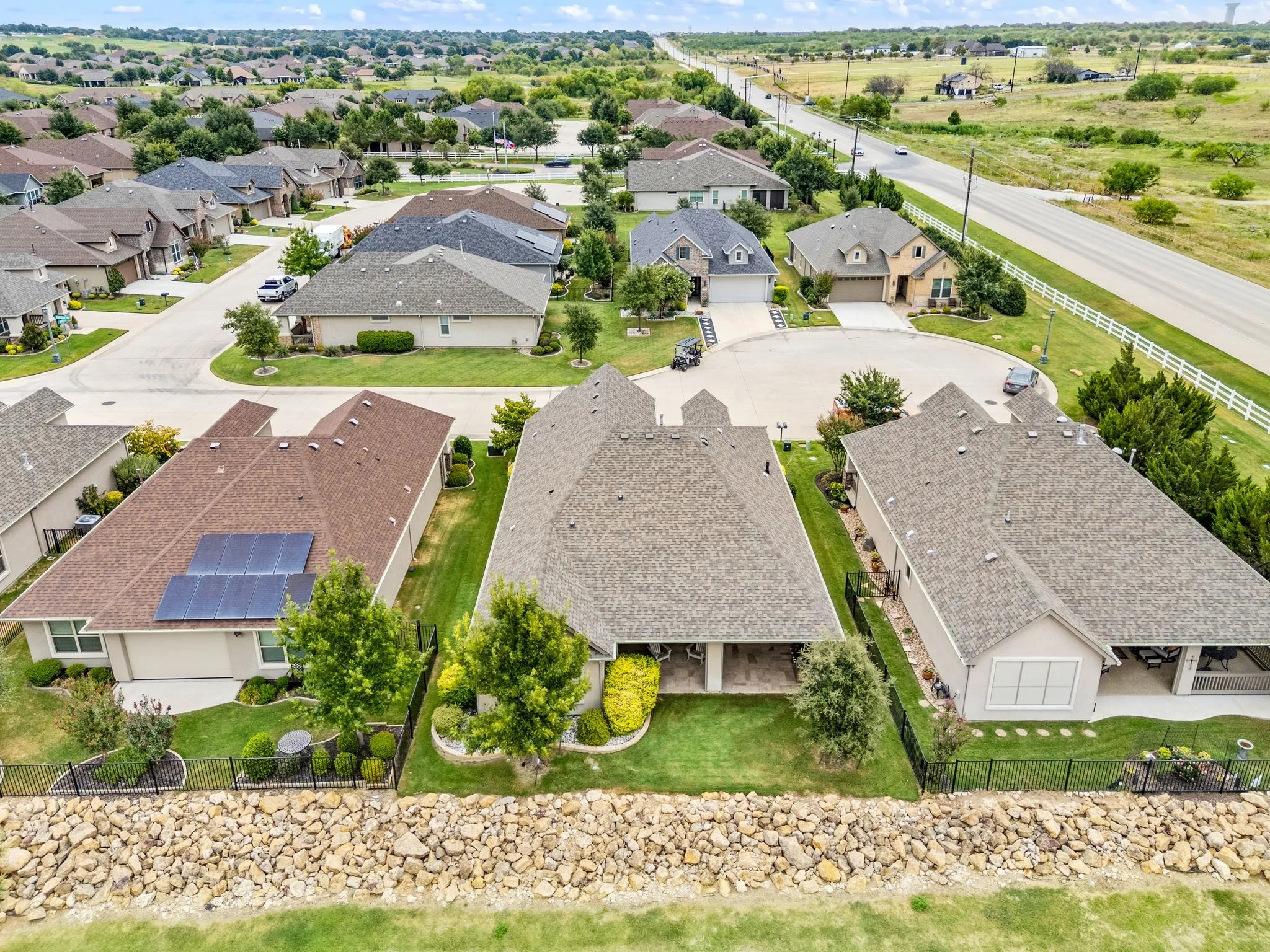 Single Family Residence For Sale in Denton County , 10408 Claystone Drive, Denton, Texas 76207, 2 Bedroom, 2 Bathroom, 2 Garage spaces, 1,760 Sqft, built in 2021, mls#21368485, Real Estate Agent in Denton, Homes For Sale in Denton county, Homes For Sale in Denton, Realtor in Denton Texas, Real Estate Brokerage Independent Realty Texas, Luminita Cordes Realtor