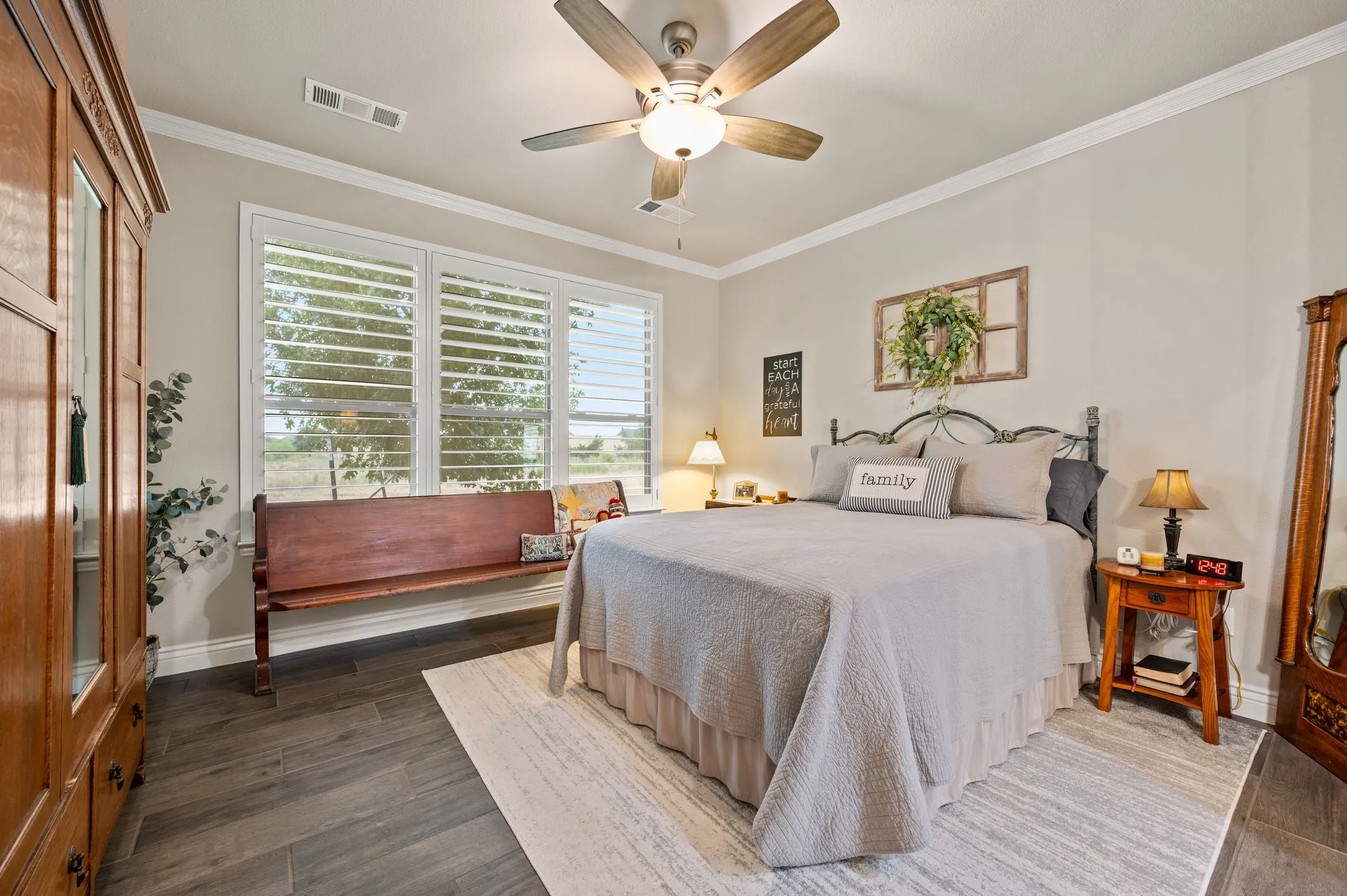 Single Family Residence For Sale in Denton County , 10408 Claystone Drive, Denton, Texas 76207, 2 Bedroom, 2 Bathroom, 2 Garage spaces, 1,760 Sqft, built in 2021, mls#21368485, Real Estate Agent in Denton, Homes For Sale in Denton county, Homes For Sale in Denton, Realtor in Denton Texas, Real Estate Brokerage Independent Realty Texas, Luminita Cordes Realtor