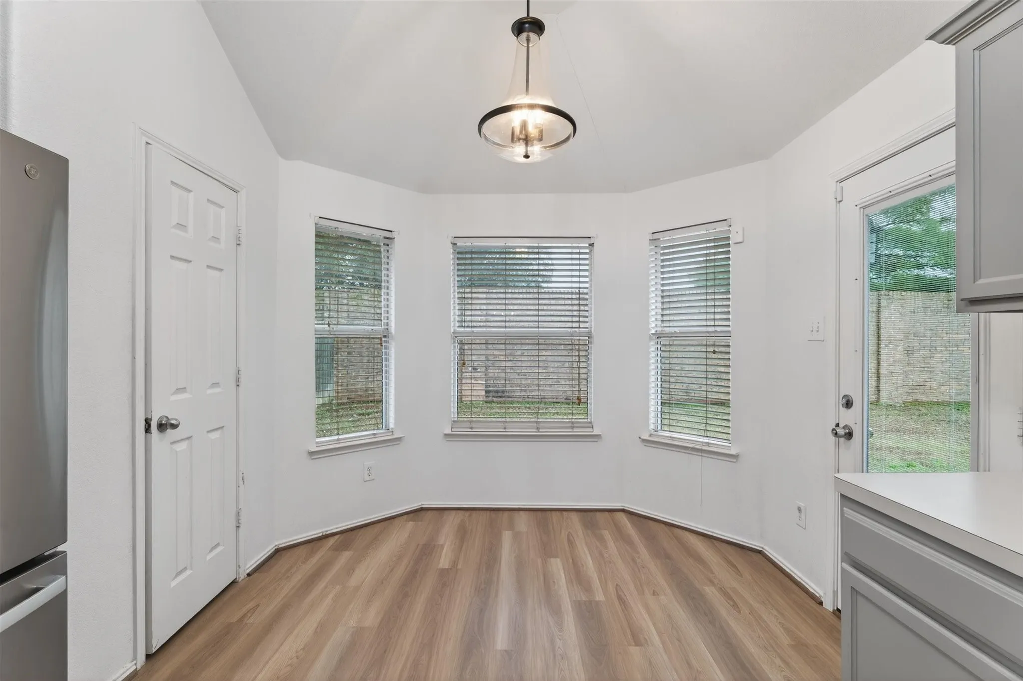 Single Family Residence For Sale in Denton County , 1220 Goldeneye, Aubrey, Texas 76227, 3 Bedroom, 2 Bathroom, 2 Garage spaces, 1,713 Sqft, built in 2005, mls#21371789, Real Estate Agent in Aubrey, Homes For Sale in Denton county, Homes For Sale in Aubrey, Realtor in Aubrey Texas, Real Estate Brokerage Independent Realty Texas, Luminita Cordes Realtor