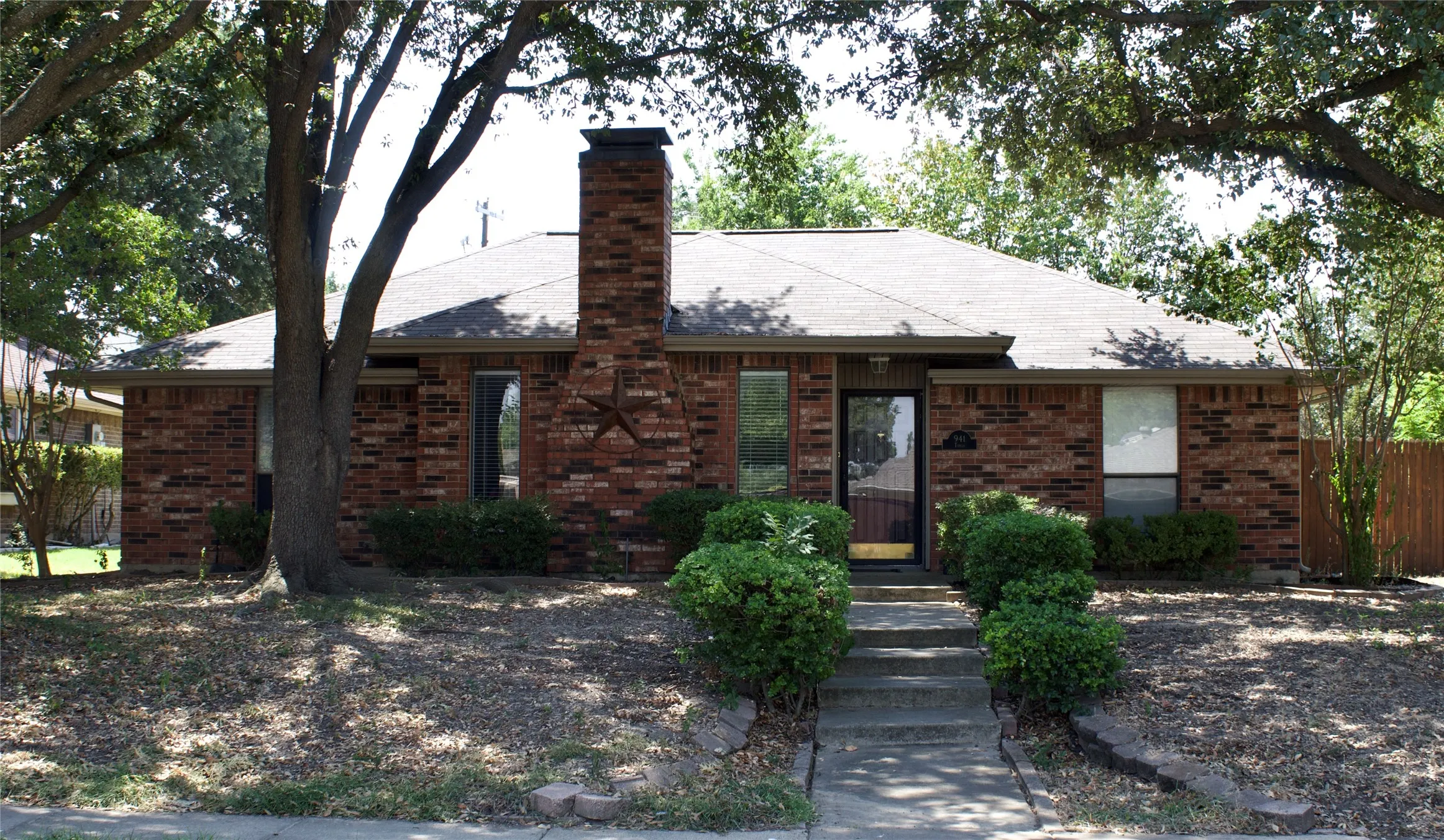Single Family Residence For Rent in Dallas County , 941 Tupelo Drive, Coppell, Texas 75019, 3 Bedroom, 2 Bathroom, 2 Garage spaces, 1,266 Sqft, built in 1983, mls#21369260, Real Estate Agent in Coppell, Homes For Rent in Dallas county, Homes For Rent in Coppell, Realtor in Coppell Texas, Real Estate Brokerage Independent Realty Texas, Luminita Cordes Realtor