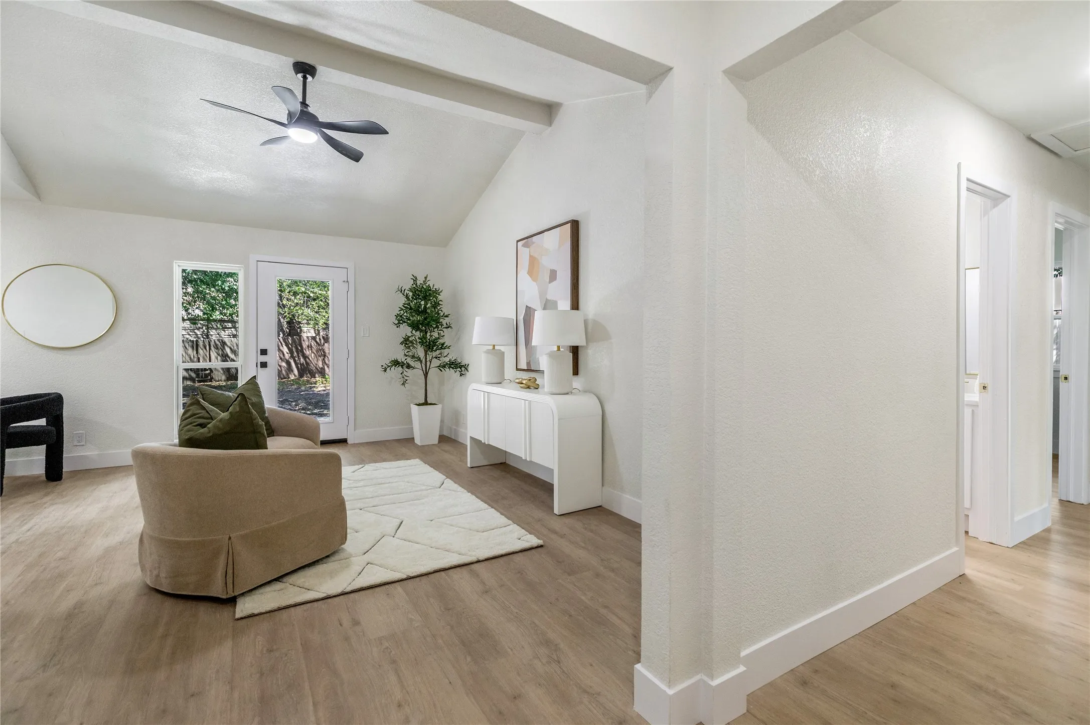 Single Family Residence For Sale in Tarrant County , 445 E Taylor Street, Keller, Texas 76248, 3 Bedroom, 2 Bathroom, Garage spaces, 1,714 Sqft, built in 1973, mls#21368006, Real Estate Agent in Keller, Homes For Sale in Tarrant county, Homes For Sale in Keller, Realtor in Keller Texas, Real Estate Brokerage Independent Realty Texas, Luminita Cordes Realtor