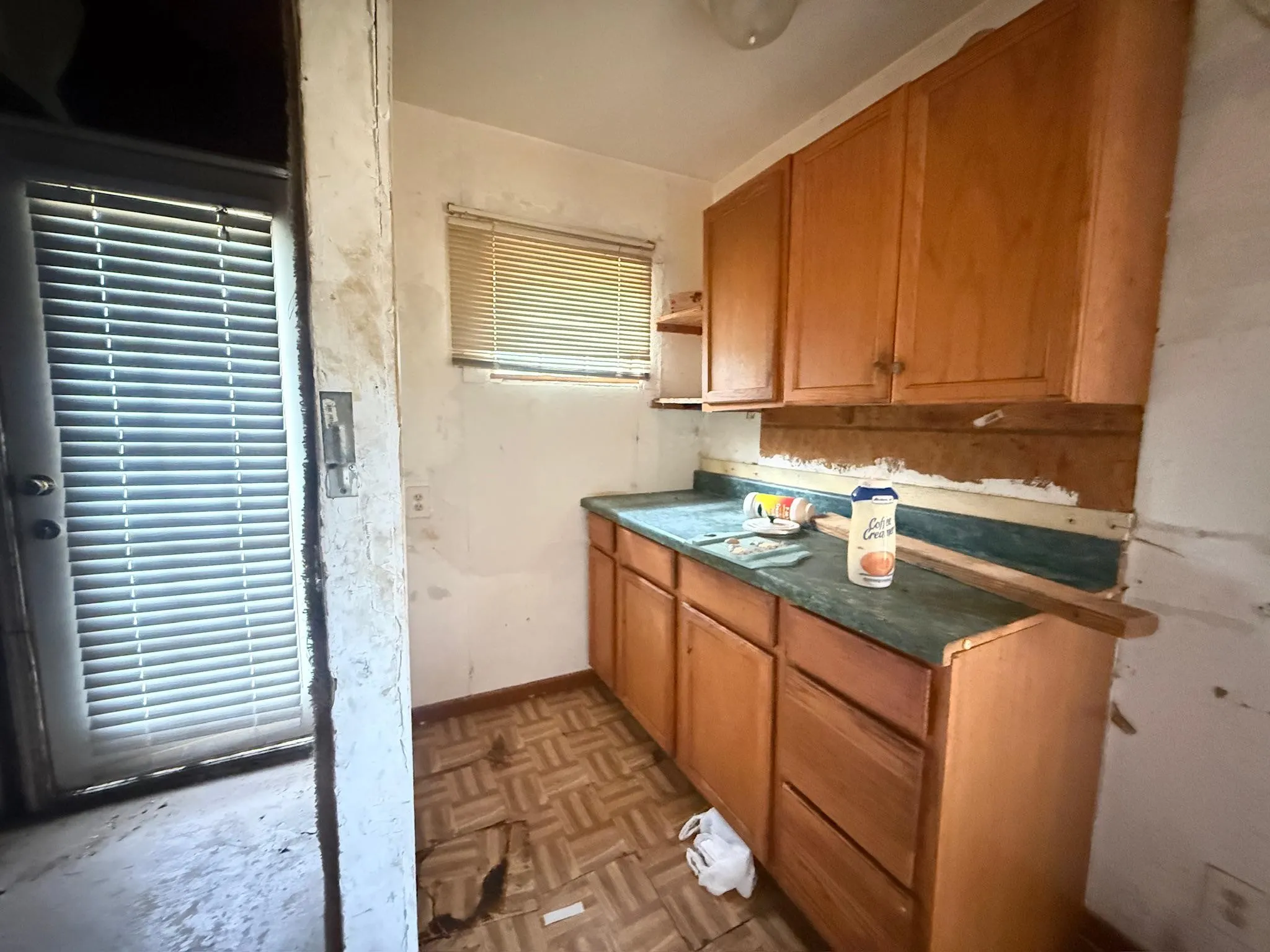 Single Family Residence For Sale in Dallas County , 2555 Randolph Street, Dallas, Texas 75241, 2 Bedroom, 1 Bathroom, Garage spaces, 600 Sqft, built in 1950, mls#21371672, Real Estate Agent in Dallas, Homes For Sale in Dallas county, Homes For Sale in Dallas, Realtor in Dallas Texas, Real Estate Brokerage Independent Realty Texas, Luminita Cordes Realtor