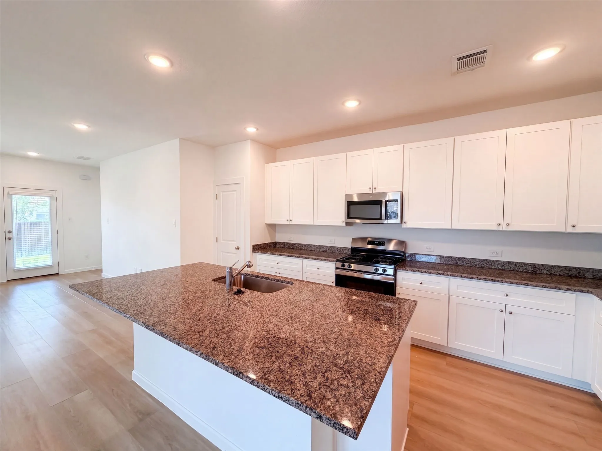Single Family Residence For Sale in Dallas County , 2506 Tahoe Drive, Seagoville, Texas 75159, 5 Bedroom, 3 Bathroom, 2 Garage spaces, 2,687 Sqft, built in 2024, mls#21371018, Real Estate Agent in Seagoville, Homes For Sale in Dallas county, Homes For Sale in Seagoville, Realtor in Seagoville Texas, Real Estate Brokerage Independent Realty Texas, Luminita Cordes Realtor