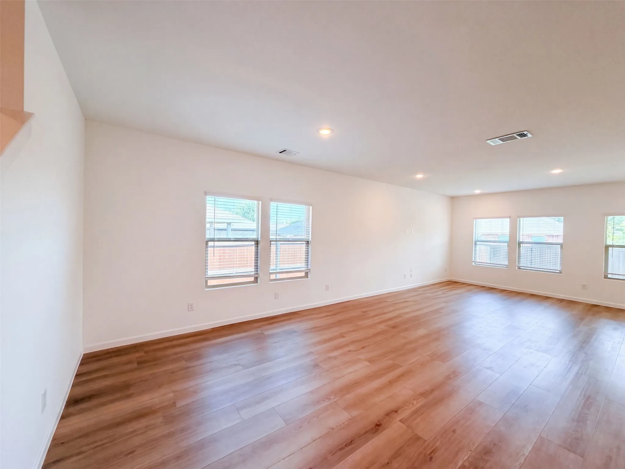 Single Family Residence For Sale in Dallas County , 2506 Tahoe Drive, Seagoville, Texas 75159, 5 Bedroom, 3 Bathroom, 2 Garage spaces, 2,687 Sqft, built in 2024, mls#21371018, Real Estate Agent in Seagoville, Homes For Sale in Dallas county, Homes For Sale in Seagoville, Realtor in Seagoville Texas, Real Estate Brokerage Independent Realty Texas, Luminita Cordes Realtor