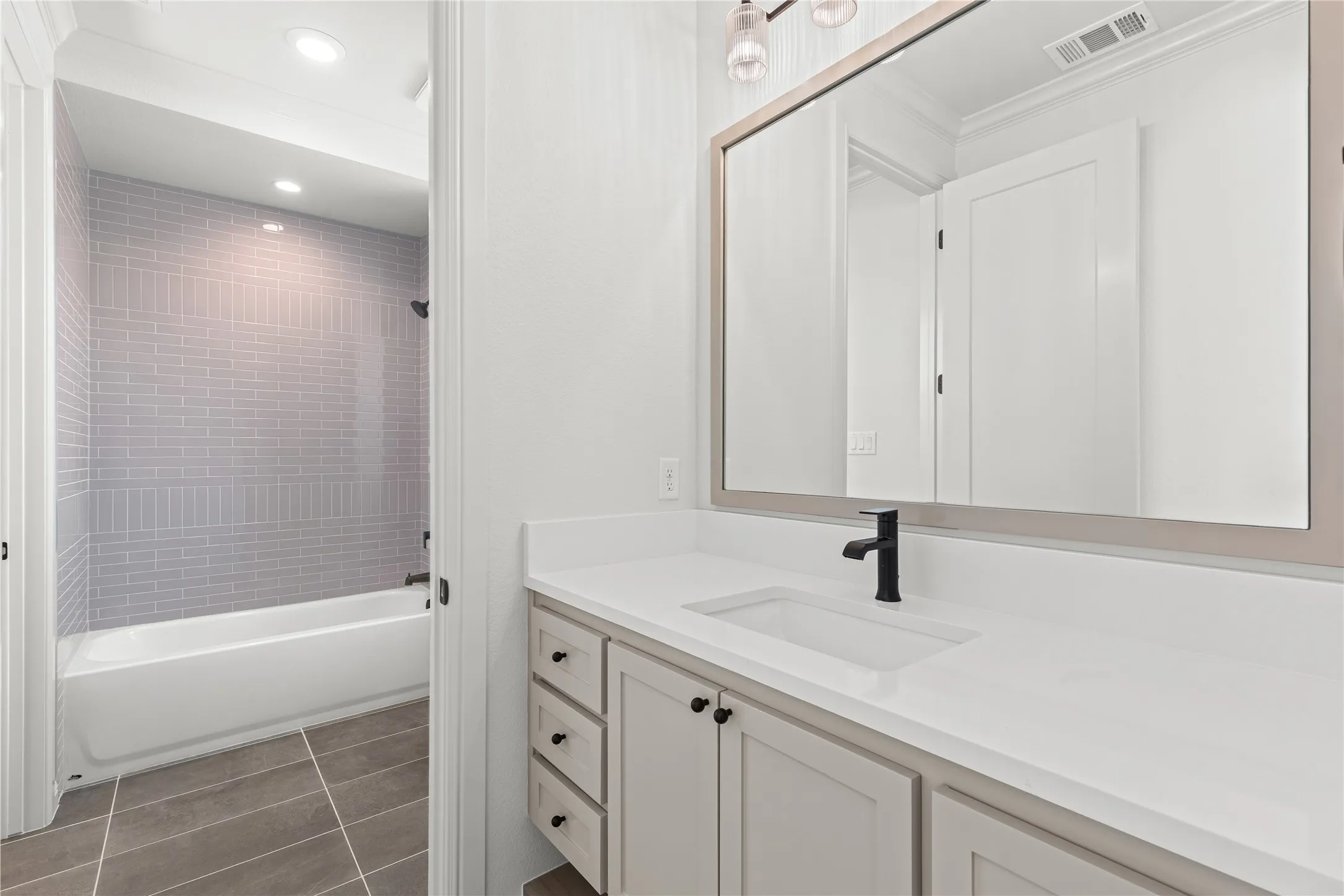 Single Family Residence For Sale in Ellis County , 4720 Magnolia Trail, Midlothian, Texas 76065, 4 Bedroom, 3 Bathroom, 4 Garage spaces, 3,379 Sqft, built in 2026, mls#21370418, Real Estate Agent in Midlothian, Homes For Sale in Ellis county, Homes For Sale in Midlothian, Realtor in Midlothian Texas, Real Estate Brokerage Independent Realty Texas, Luminita Cordes Realtor