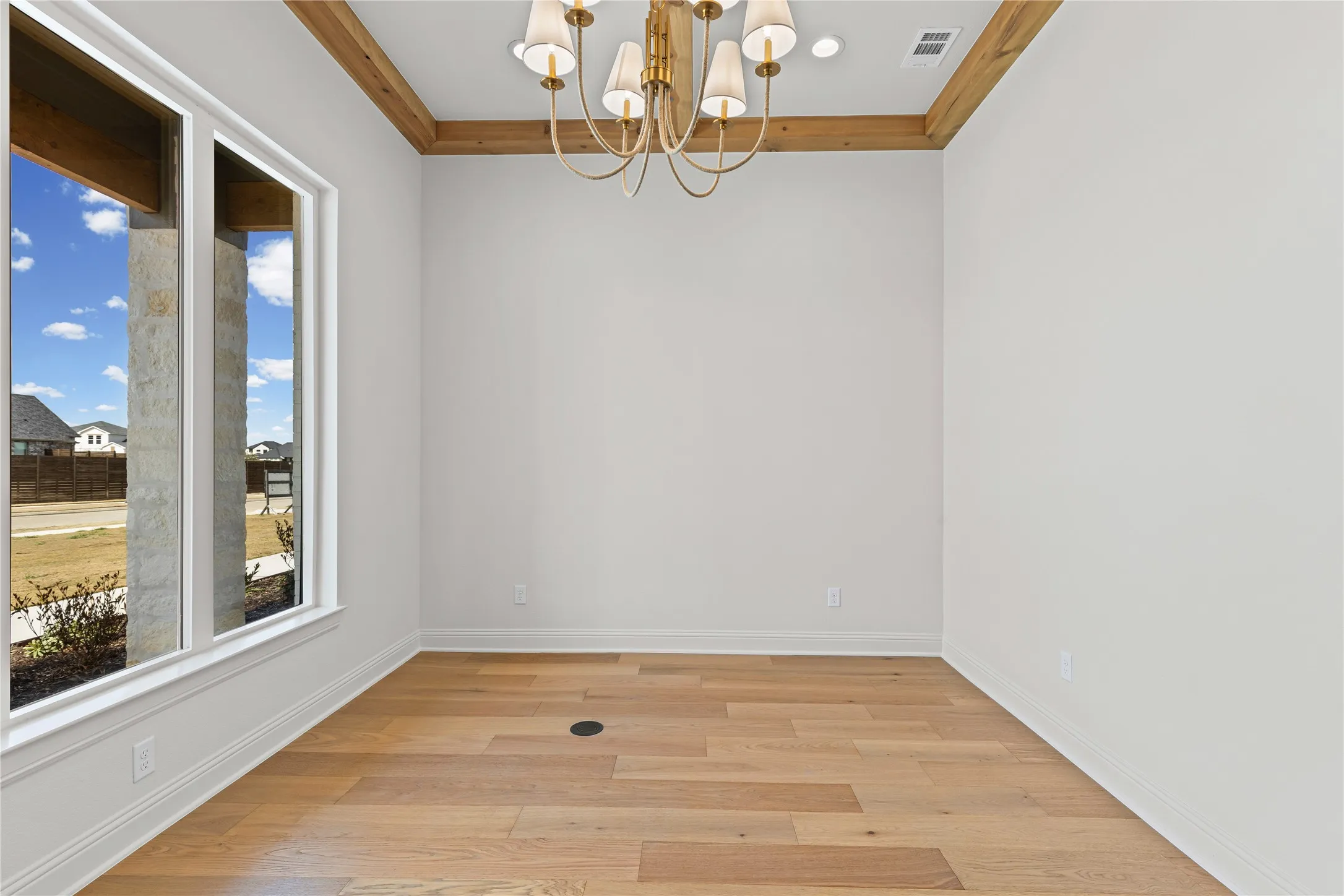 Single Family Residence For Sale in Ellis County , 4720 Magnolia Trail, Midlothian, Texas 76065, 4 Bedroom, 3 Bathroom, 4 Garage spaces, 3,379 Sqft, built in 2026, mls#21370418, Real Estate Agent in Midlothian, Homes For Sale in Ellis county, Homes For Sale in Midlothian, Realtor in Midlothian Texas, Real Estate Brokerage Independent Realty Texas, Luminita Cordes Realtor