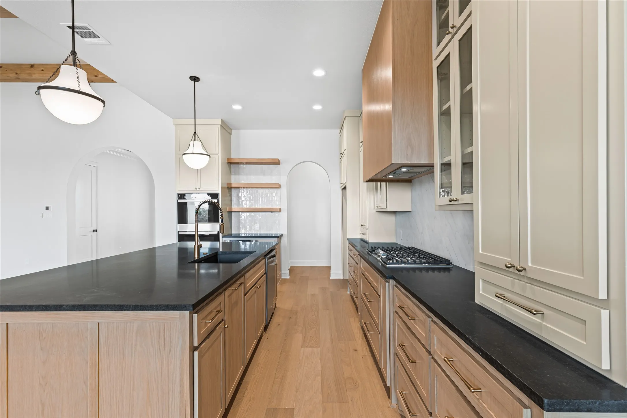 Single Family Residence For Sale in Ellis County , 4720 Magnolia Trail, Midlothian, Texas 76065, 4 Bedroom, 3 Bathroom, 4 Garage spaces, 3,379 Sqft, built in 2026, mls#21370418, Real Estate Agent in Midlothian, Homes For Sale in Ellis county, Homes For Sale in Midlothian, Realtor in Midlothian Texas, Real Estate Brokerage Independent Realty Texas, Luminita Cordes Realtor