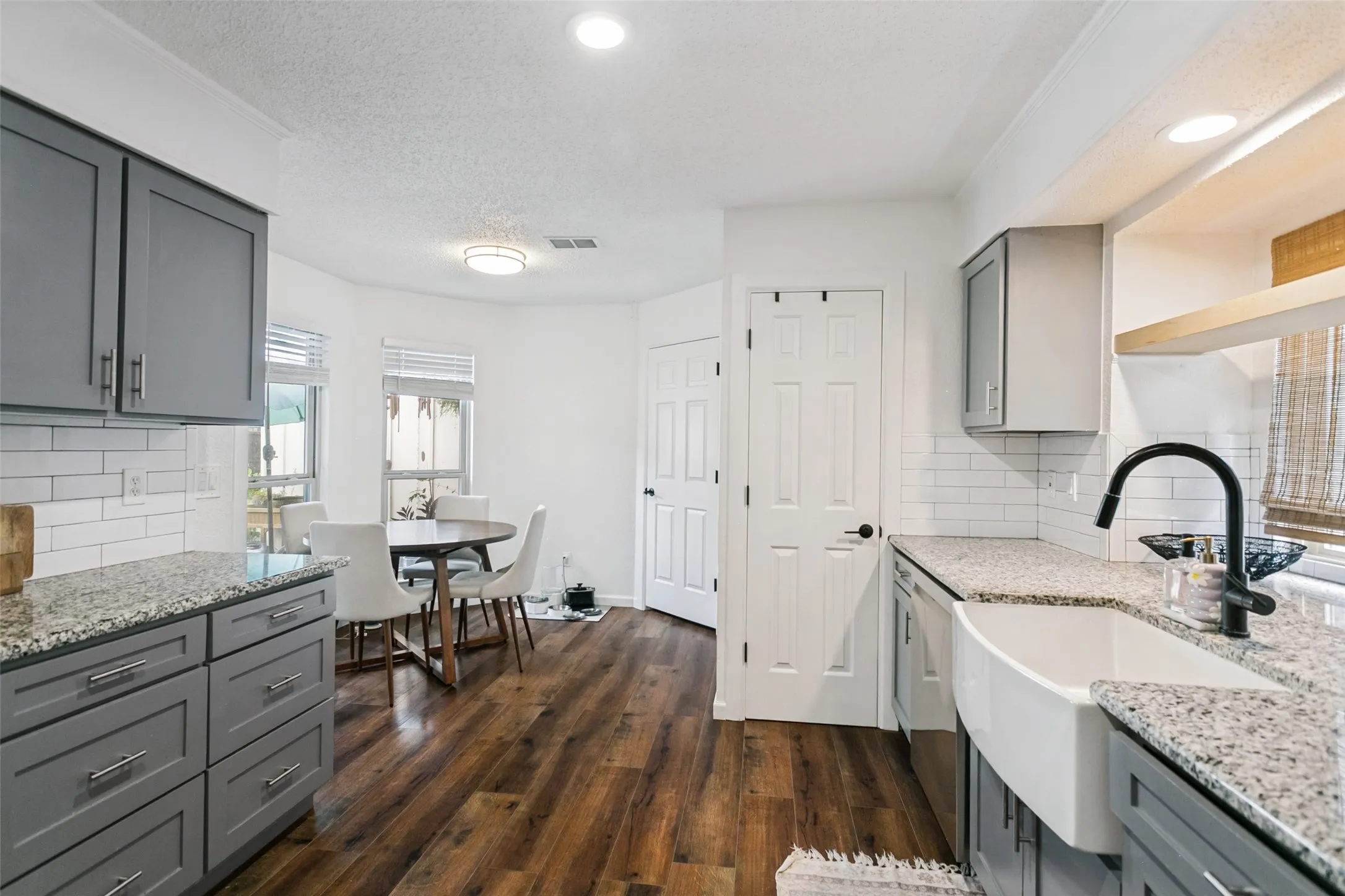 Single Family Residence For Sale in Collin County , 6823 Sharps Drive, Plano, Texas 75023, 3 Bedroom, 2 Bathroom, 2 Garage spaces, 1,521 Sqft, built in 1985, mls#21367815, Real Estate Agent in Plano, Homes For Sale in Collin county, Homes For Sale in Plano, Realtor in Plano Texas, Real Estate Brokerage Independent Realty Texas, Luminita Cordes Realtor