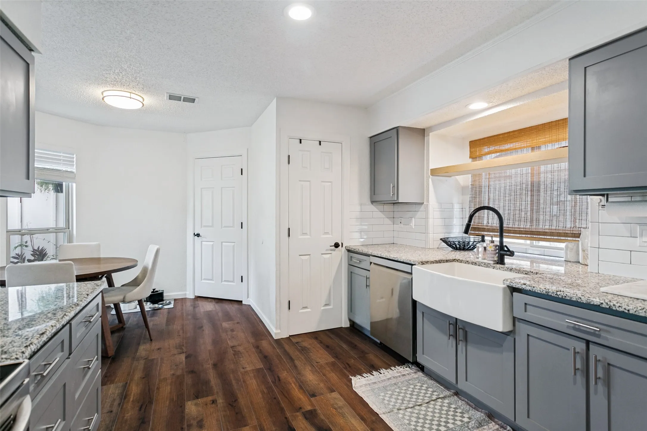 Single Family Residence For Sale in Collin County , 6823 Sharps Drive, Plano, Texas 75023, 3 Bedroom, 2 Bathroom, 2 Garage spaces, 1,521 Sqft, built in 1985, mls#21367815, Real Estate Agent in Plano, Homes For Sale in Collin county, Homes For Sale in Plano, Realtor in Plano Texas, Real Estate Brokerage Independent Realty Texas, Luminita Cordes Realtor