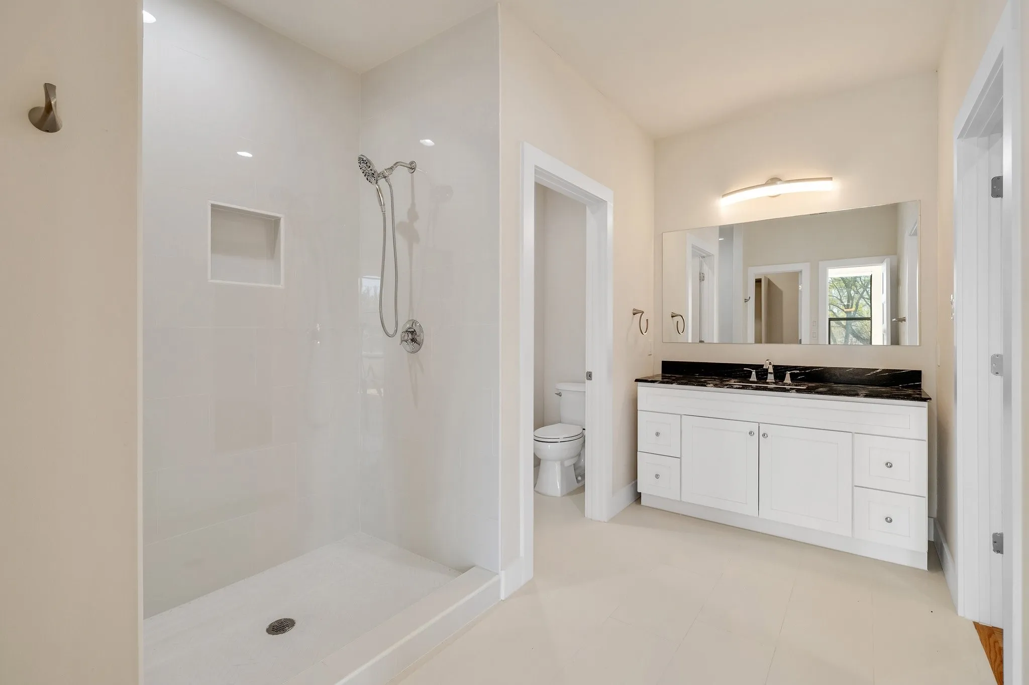 Single Family Residence For Rent in Dallas County , 6449 Royalton Drive, Dallas, Texas 75230, 6 Bedroom, 7 Bathroom, 3 Garage spaces, 6,411 Sqft, built in 2020, mls#21371811, Real Estate Agent in Dallas, Homes For Rent in Dallas county, Homes For Rent in Dallas, Realtor in Dallas Texas, Real Estate Brokerage Independent Realty Texas, Luminita Cordes Realtor