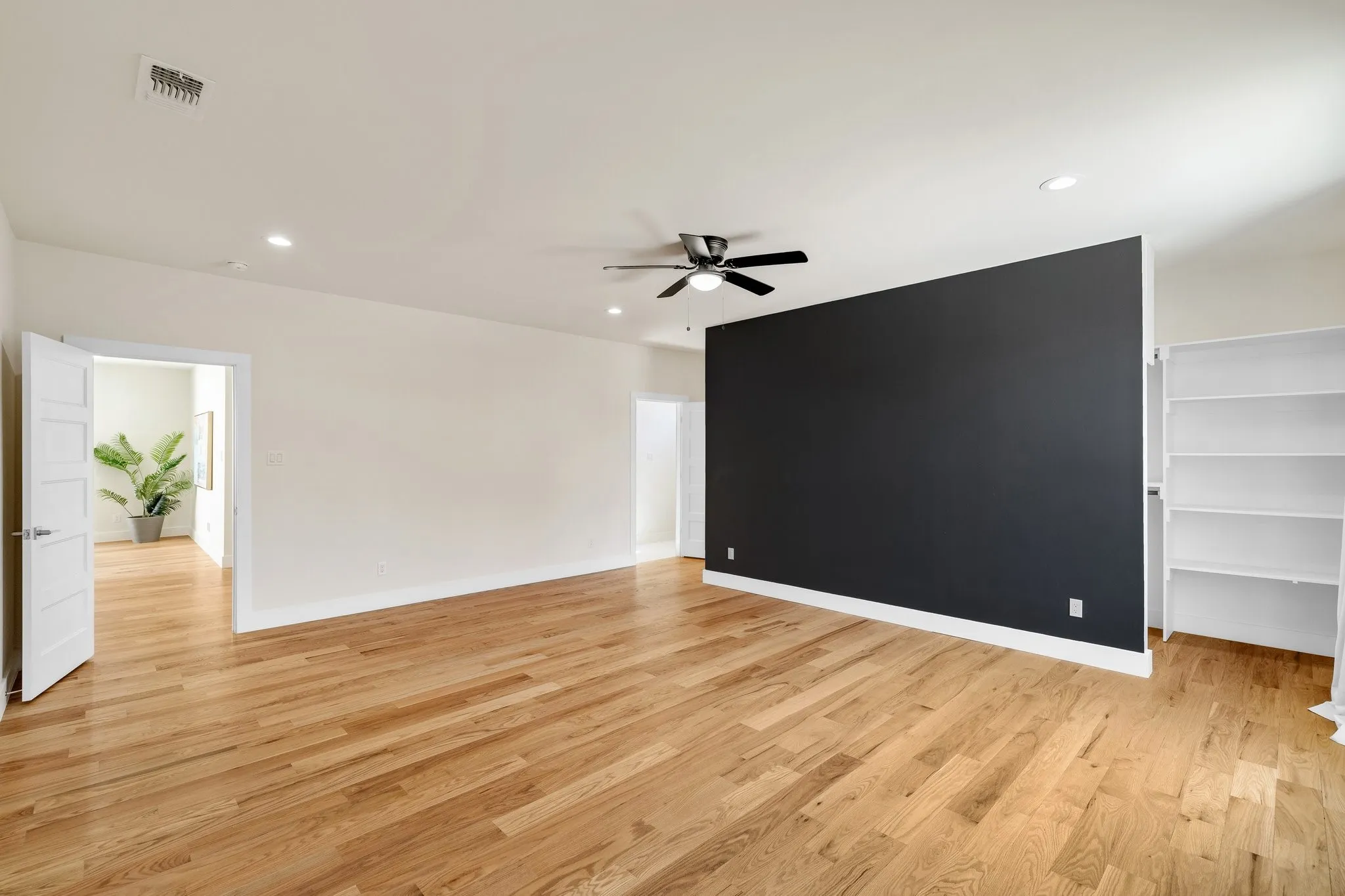 Single Family Residence For Rent in Dallas County , 6449 Royalton Drive, Dallas, Texas 75230, 6 Bedroom, 7 Bathroom, 3 Garage spaces, 6,411 Sqft, built in 2020, mls#21371811, Real Estate Agent in Dallas, Homes For Rent in Dallas county, Homes For Rent in Dallas, Realtor in Dallas Texas, Real Estate Brokerage Independent Realty Texas, Luminita Cordes Realtor
