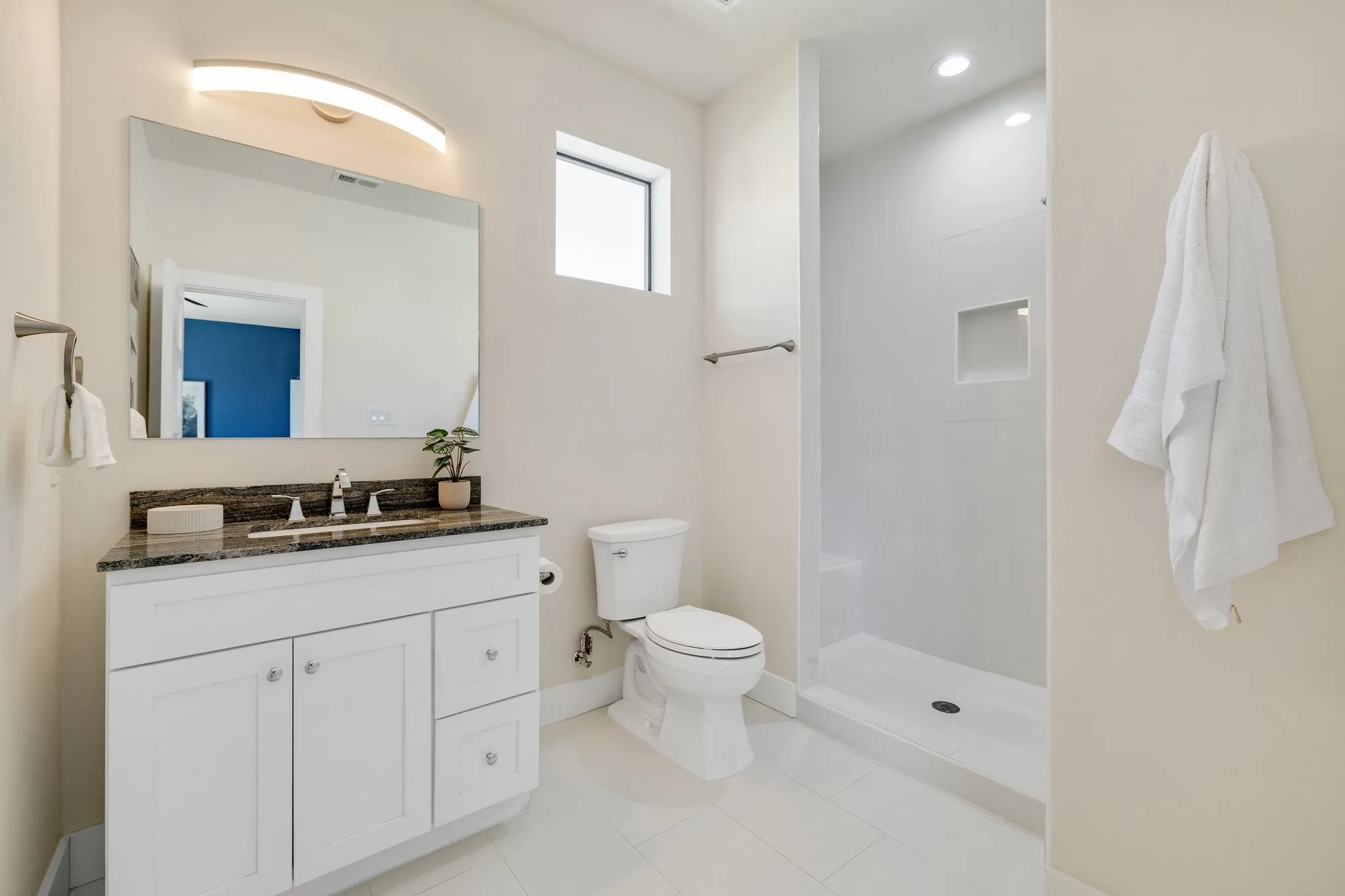 Single Family Residence For Rent in Dallas County , 6449 Royalton Drive, Dallas, Texas 75230, 6 Bedroom, 7 Bathroom, 3 Garage spaces, 6,411 Sqft, built in 2020, mls#21371811, Real Estate Agent in Dallas, Homes For Rent in Dallas county, Homes For Rent in Dallas, Realtor in Dallas Texas, Real Estate Brokerage Independent Realty Texas, Luminita Cordes Realtor